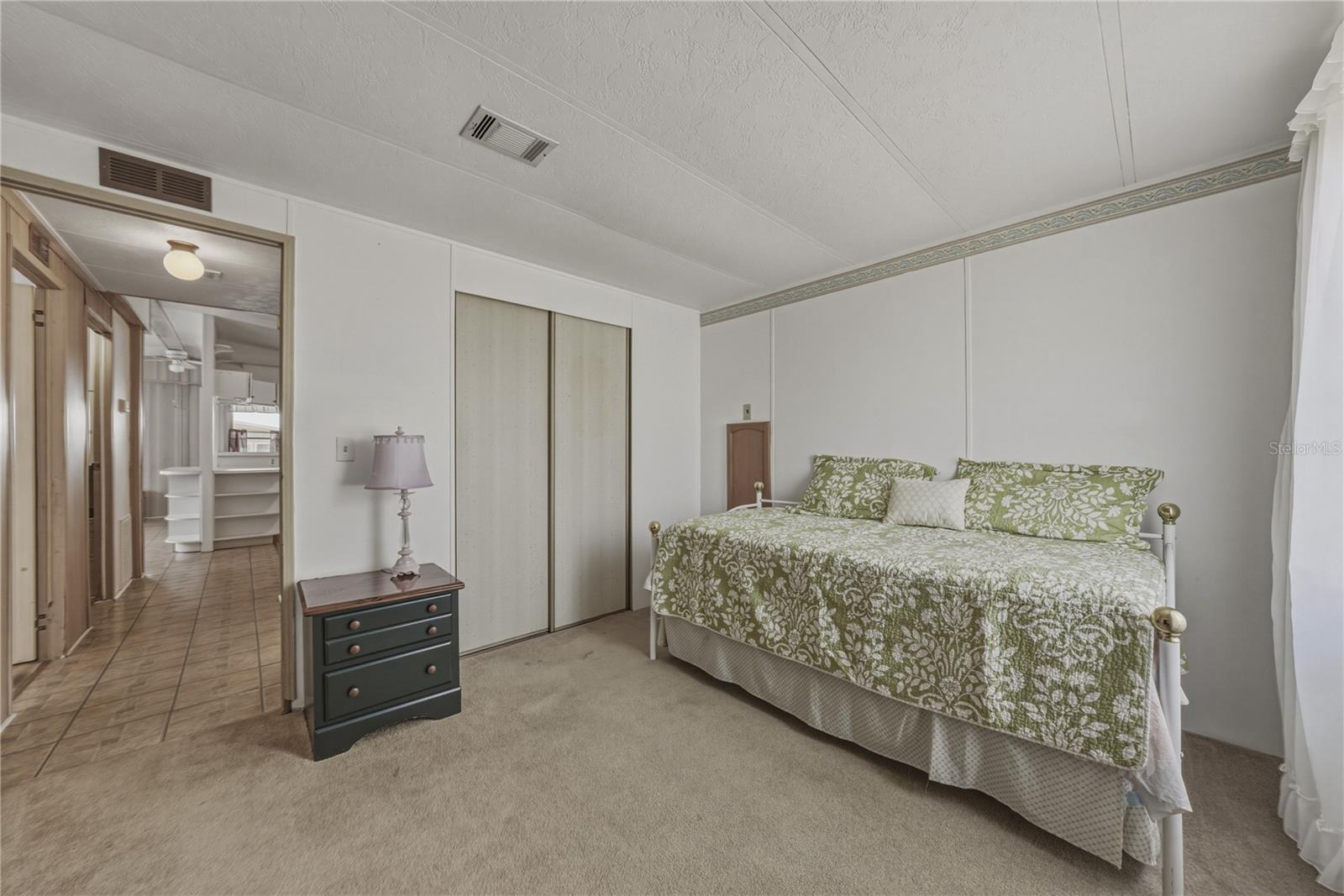 3201 HIDDEN LAKE DR — photo 37