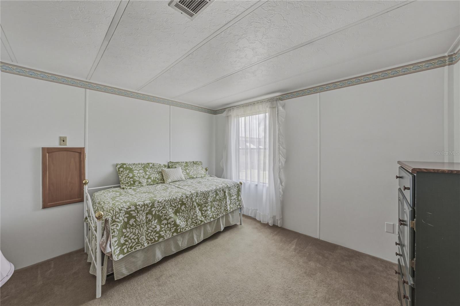 3201 HIDDEN LAKE DR — photo 36