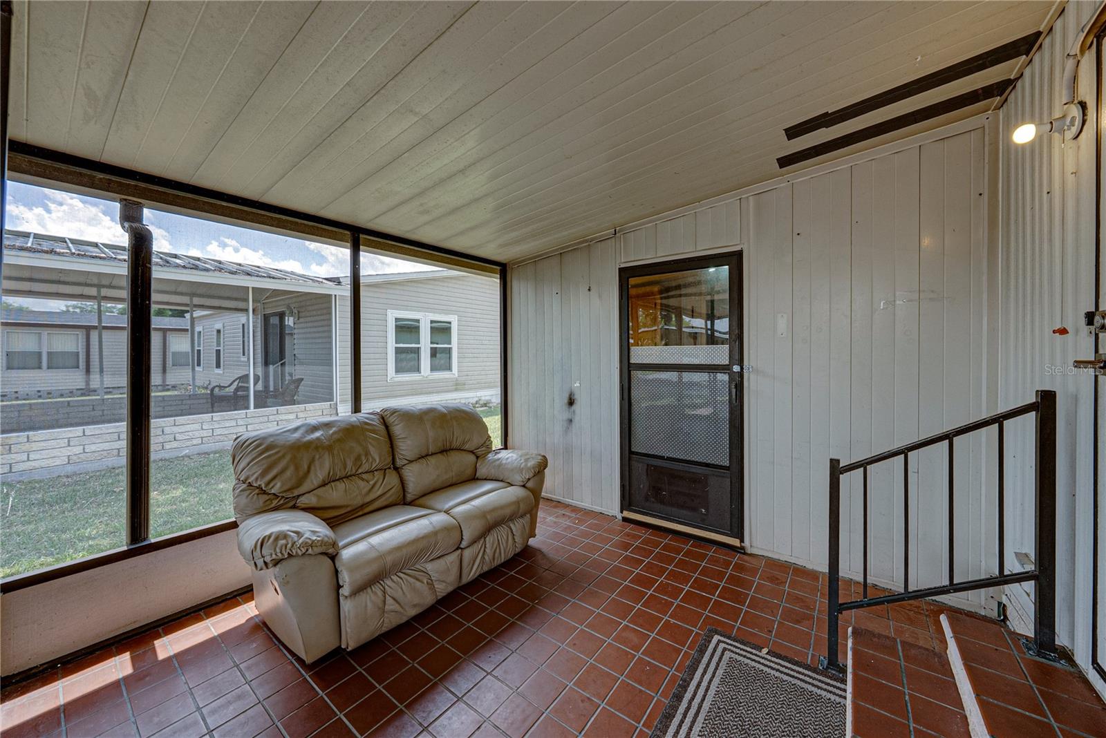 3201 HIDDEN LAKE DR — photo 41