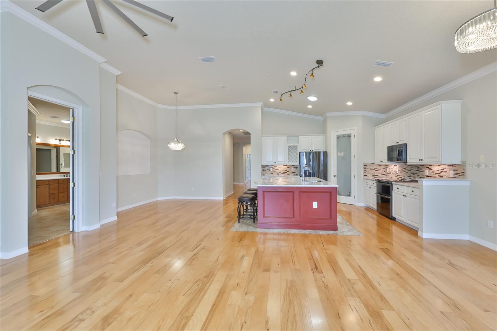 1368 EMERALD DUNES DR — photo 22