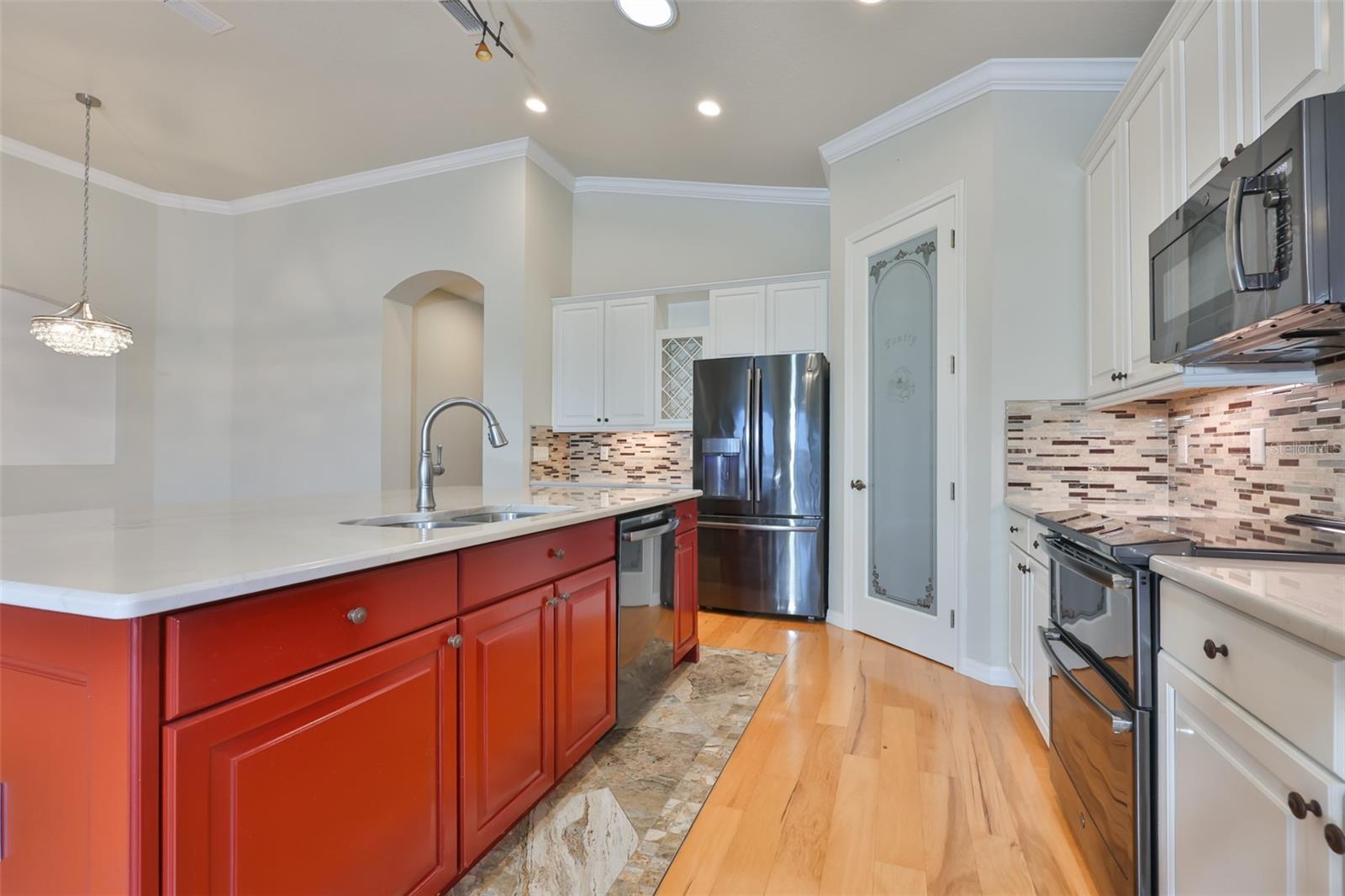 1368 EMERALD DUNES DR — photo 8