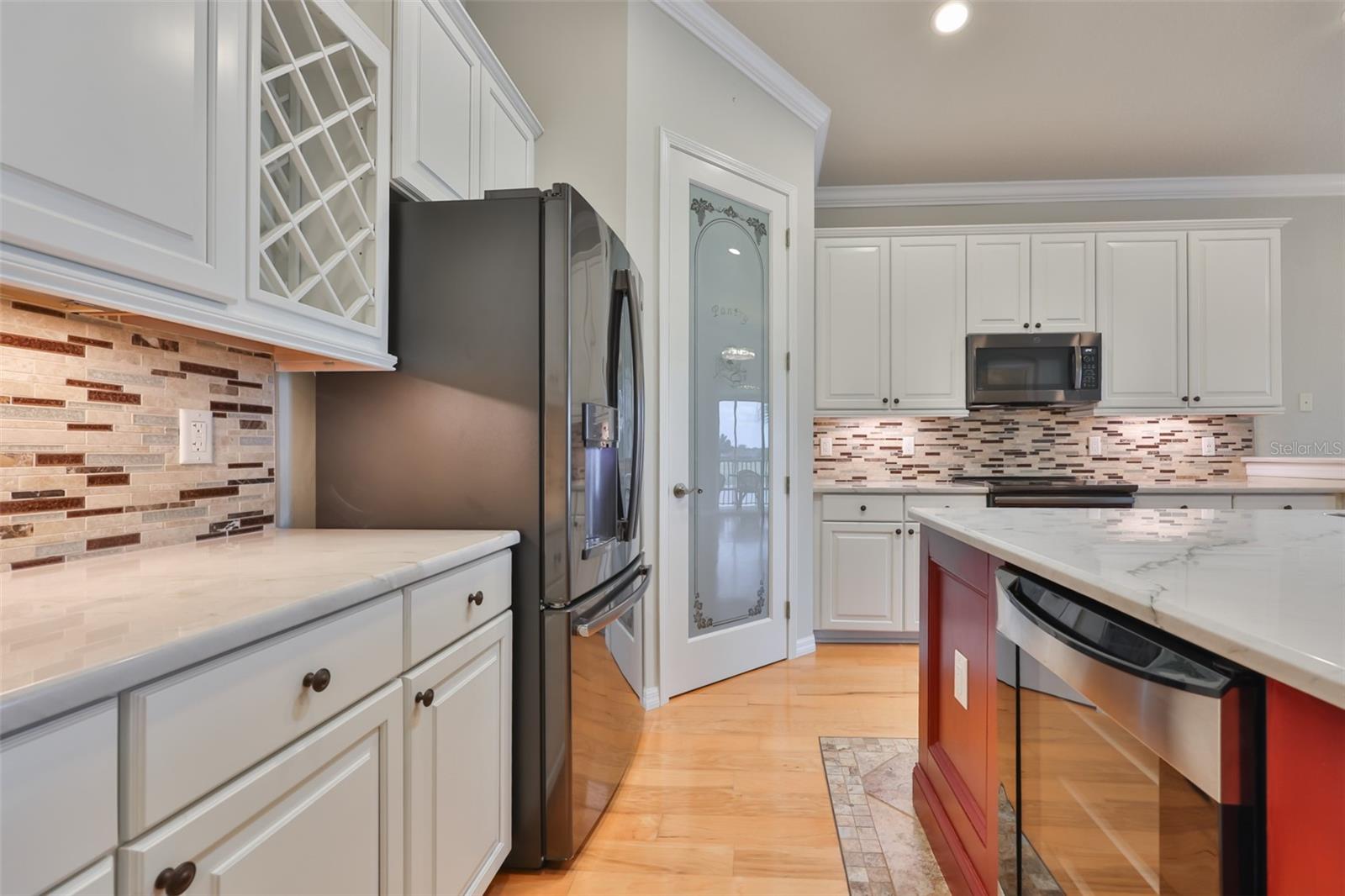 1368 EMERALD DUNES DR — photo 10