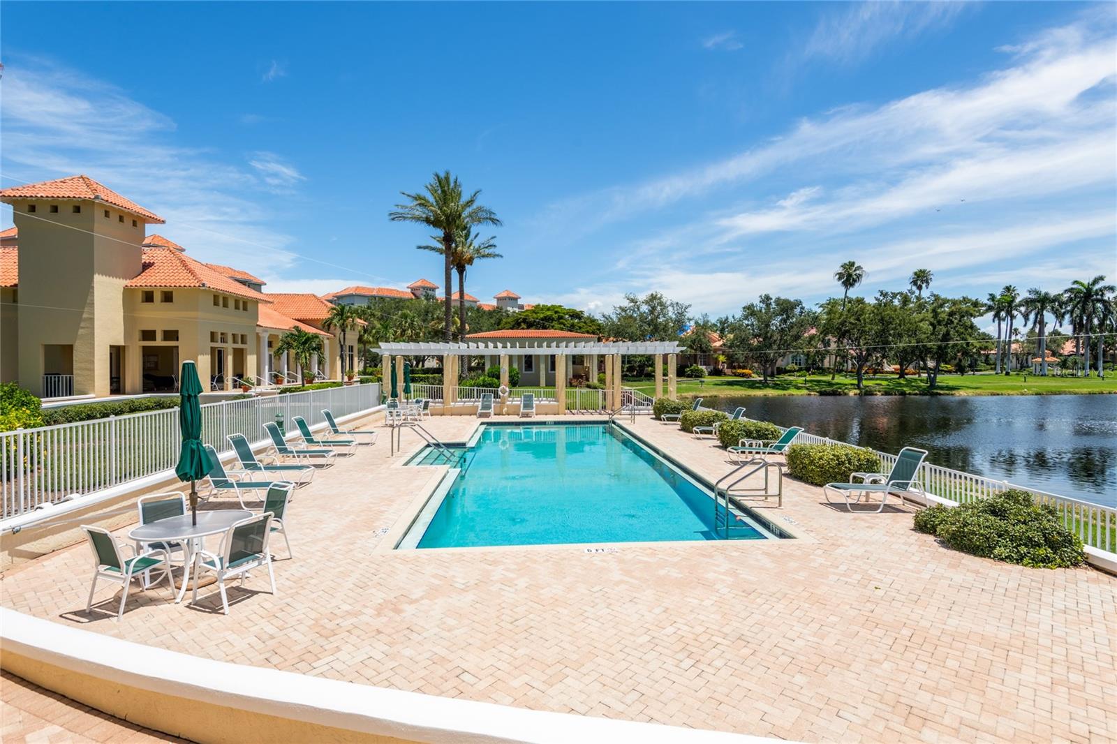 4737 DOLPHIN CAY LN S #407 — photo 32