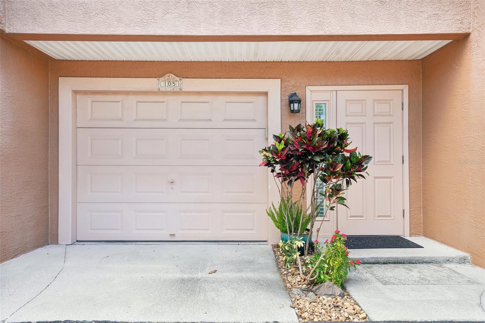 637 PINELLAS BAYWAY #105 — photo 4