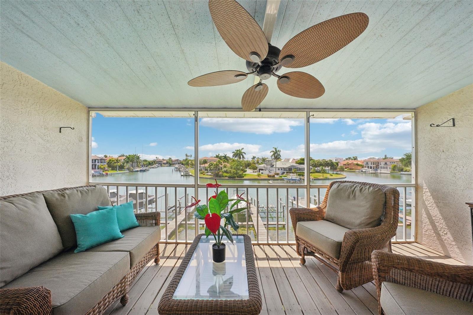 637 PINELLAS BAYWAY #105 — photo 36