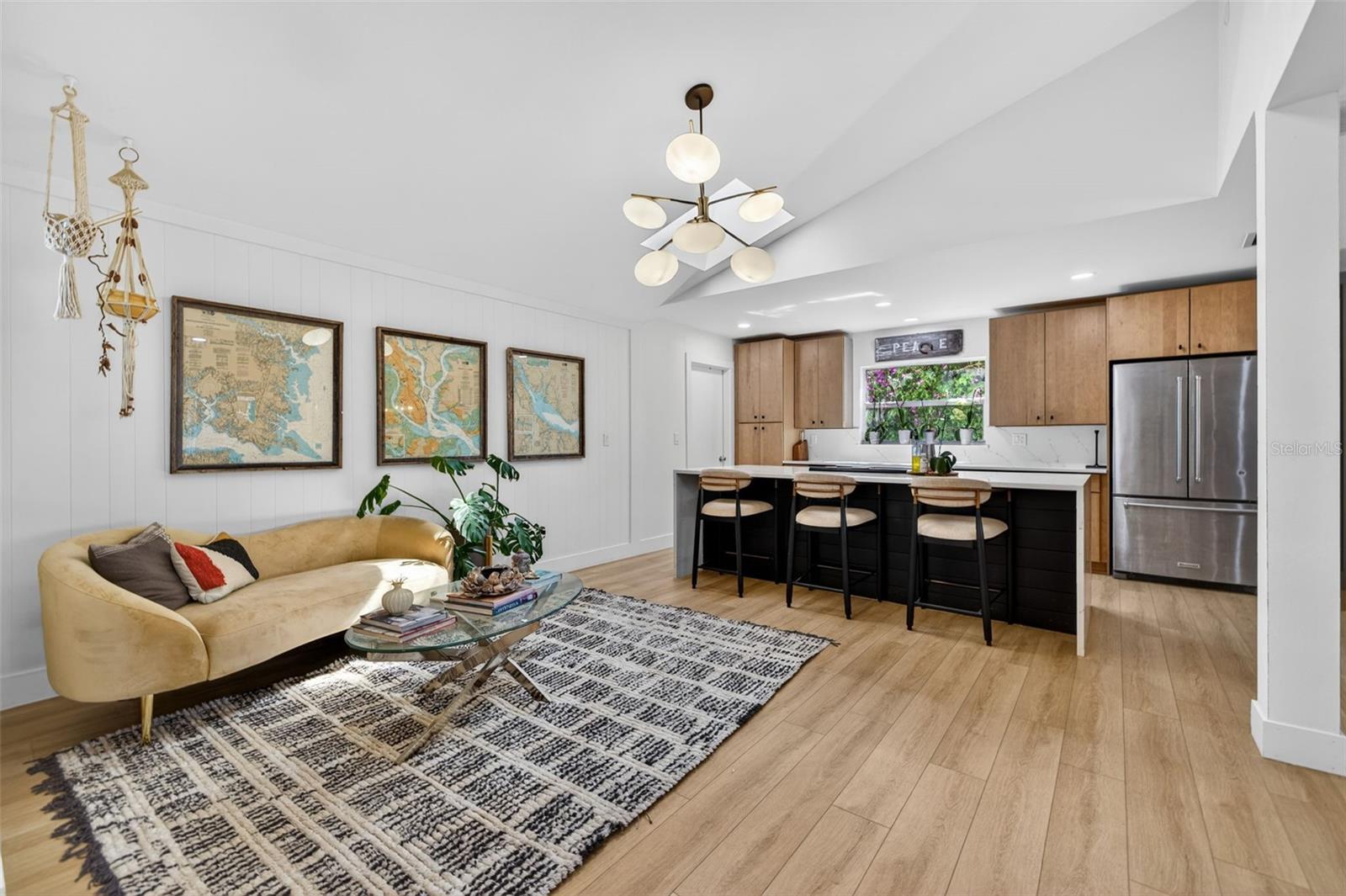 8450 FLAGSTONE DR — photo 19