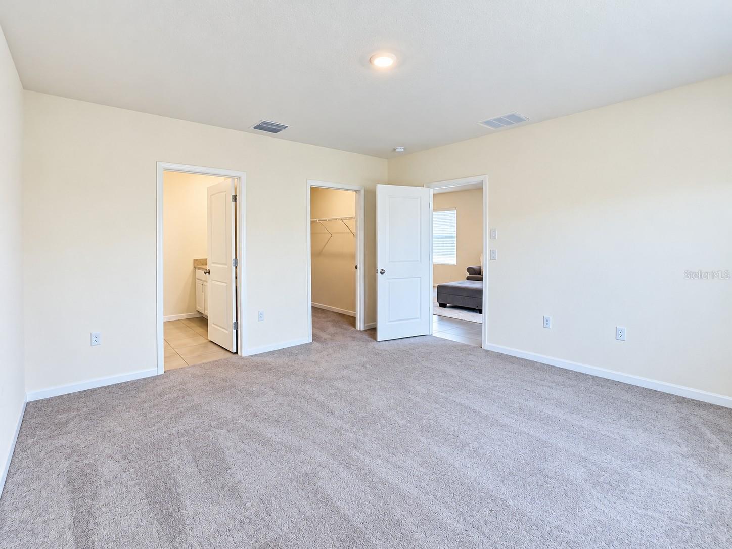 17043 OVAL RUM DR — photo 8