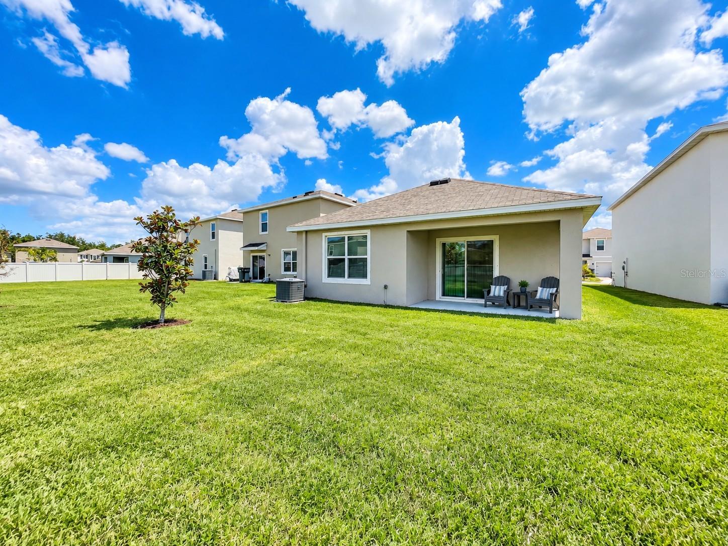 17043 OVAL RUM DR — photo 12