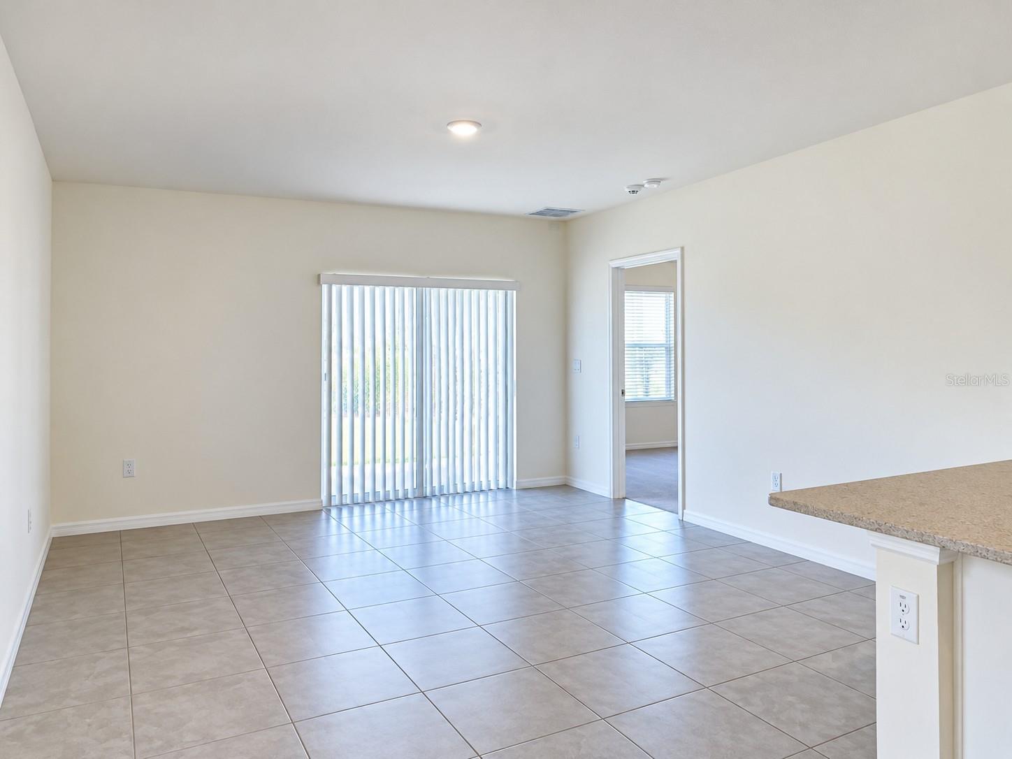 17043 OVAL RUM DR — photo 2
