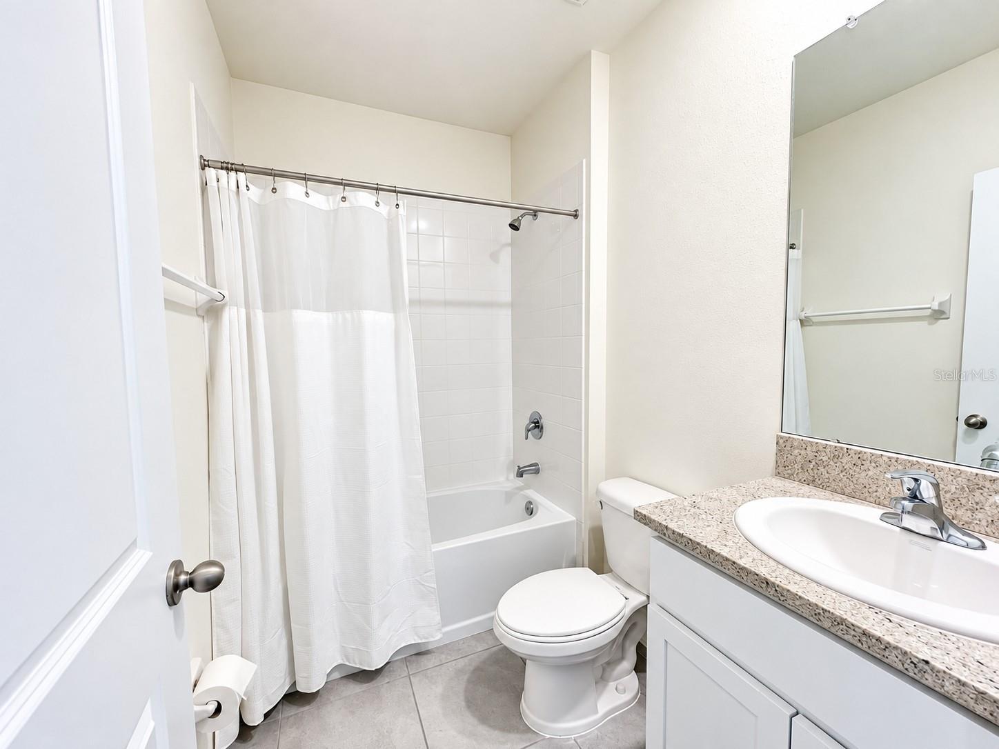17043 OVAL RUM DR — photo 11