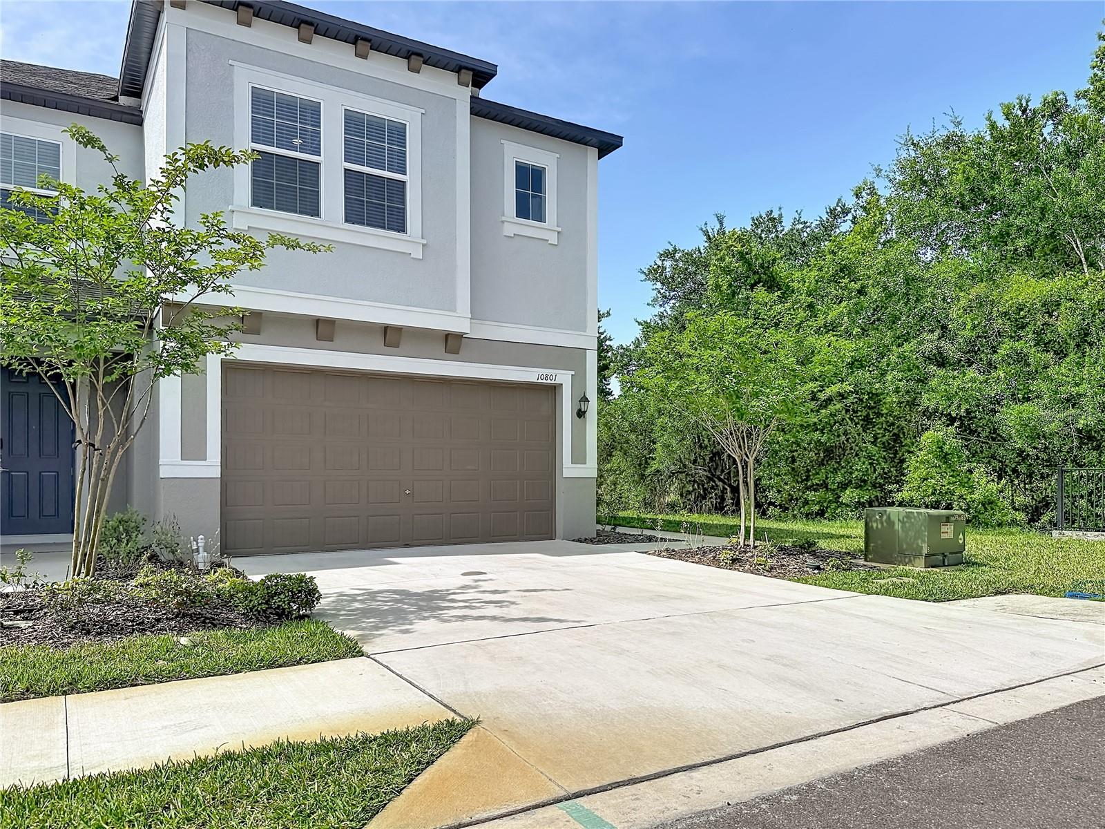 10801 FORT WHITE CT — photo 2