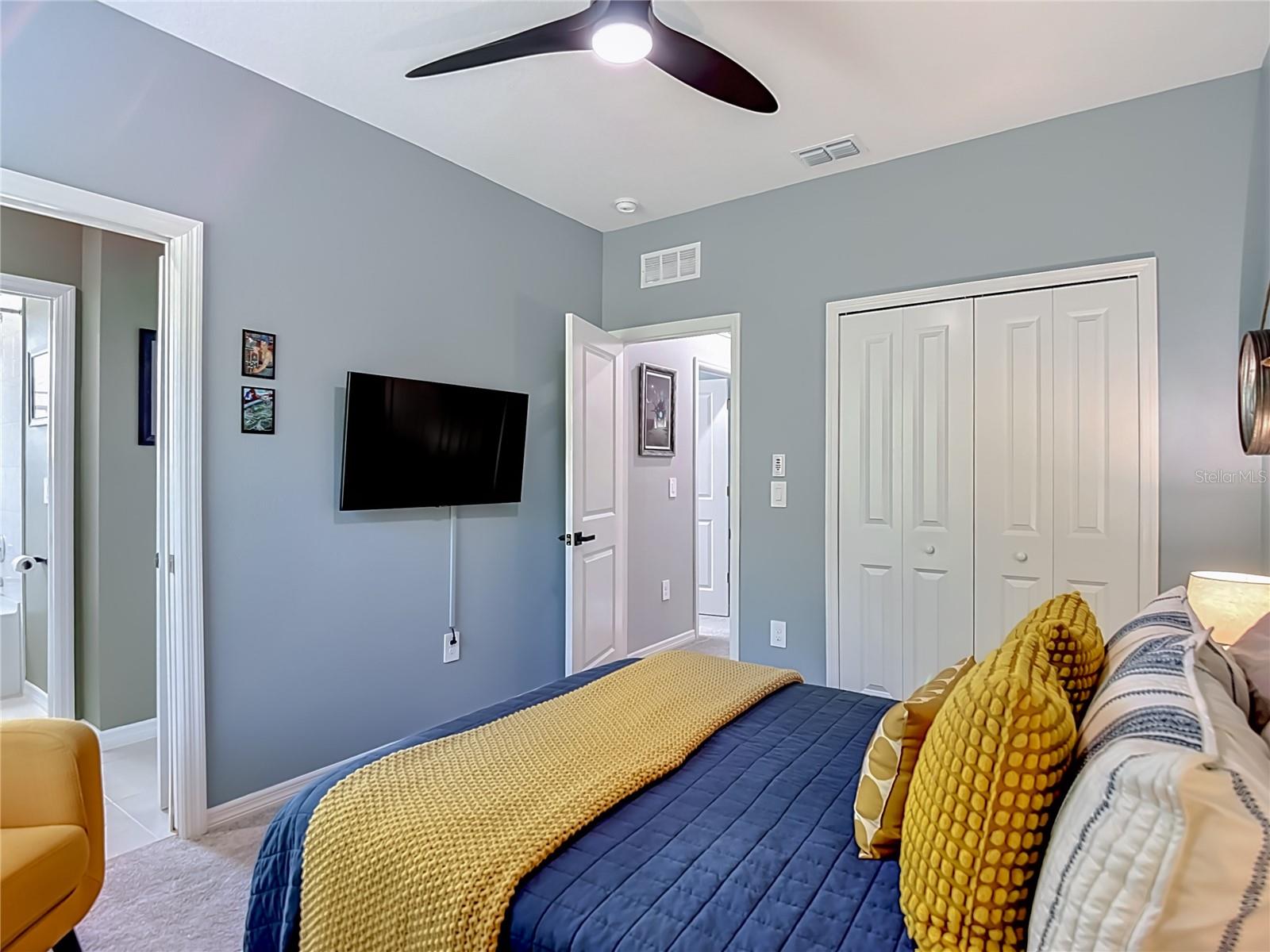 10801 FORT WHITE CT — photo 49