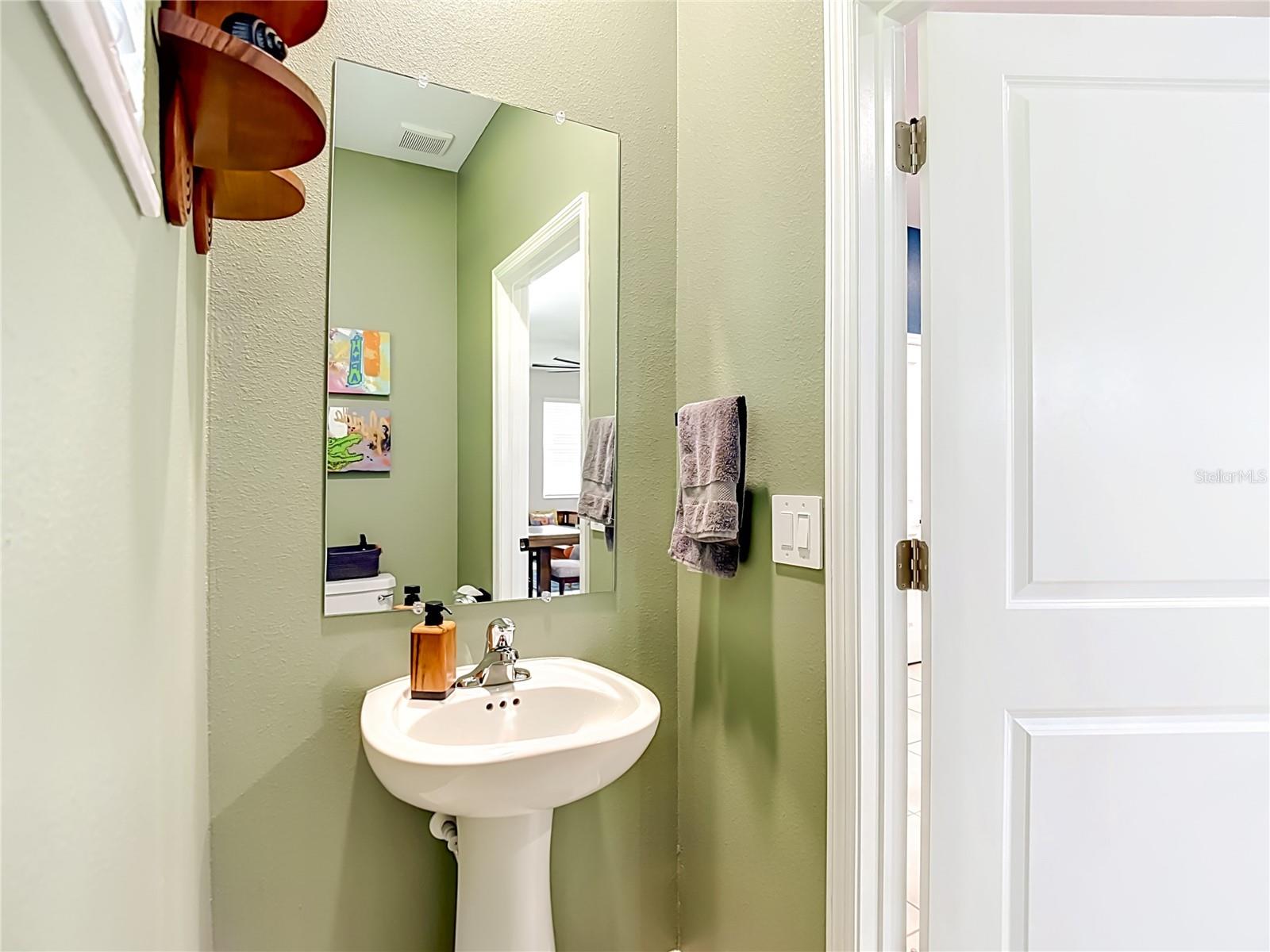 10801 FORT WHITE CT — photo 33