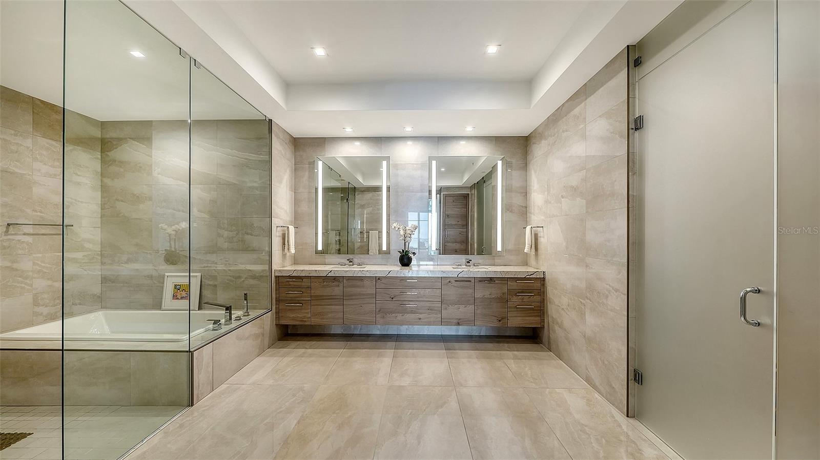 401 QUAY COMMONS #505 — photo 32