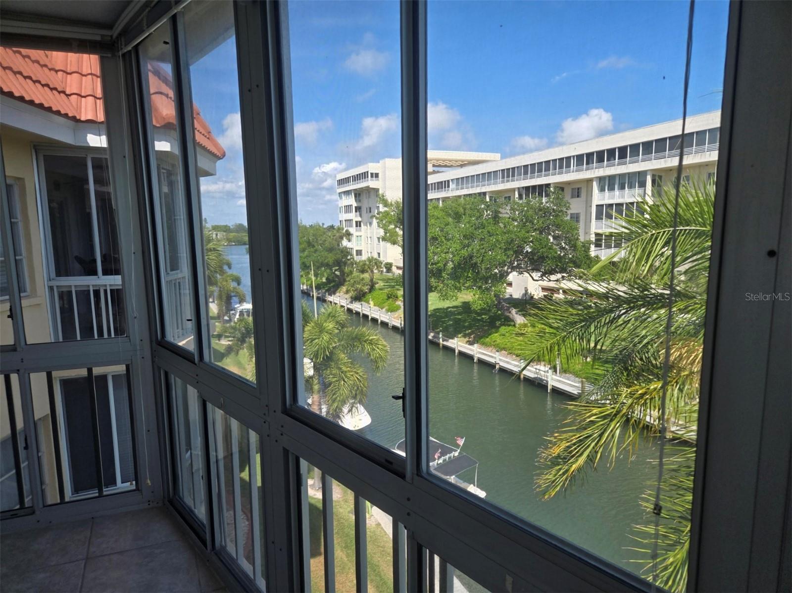 1300 N PORTOFINO DR #406 — photo 28