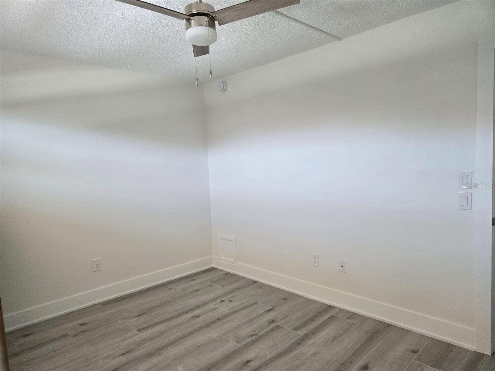 1300 N PORTOFINO DR #406 — photo 35