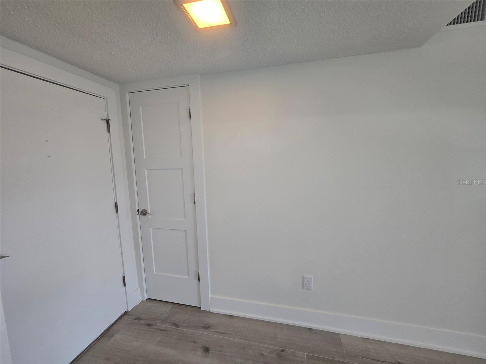 1300 N PORTOFINO DR #406 — photo 39