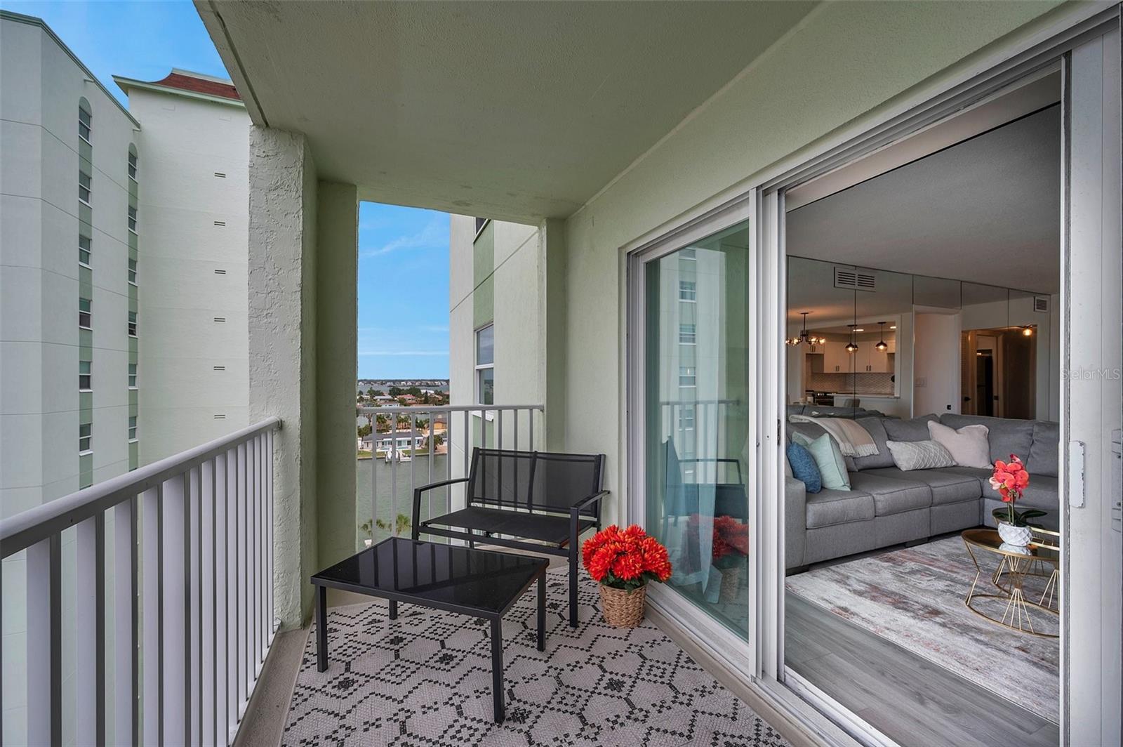 400 64TH AVE #907 W — photo 29