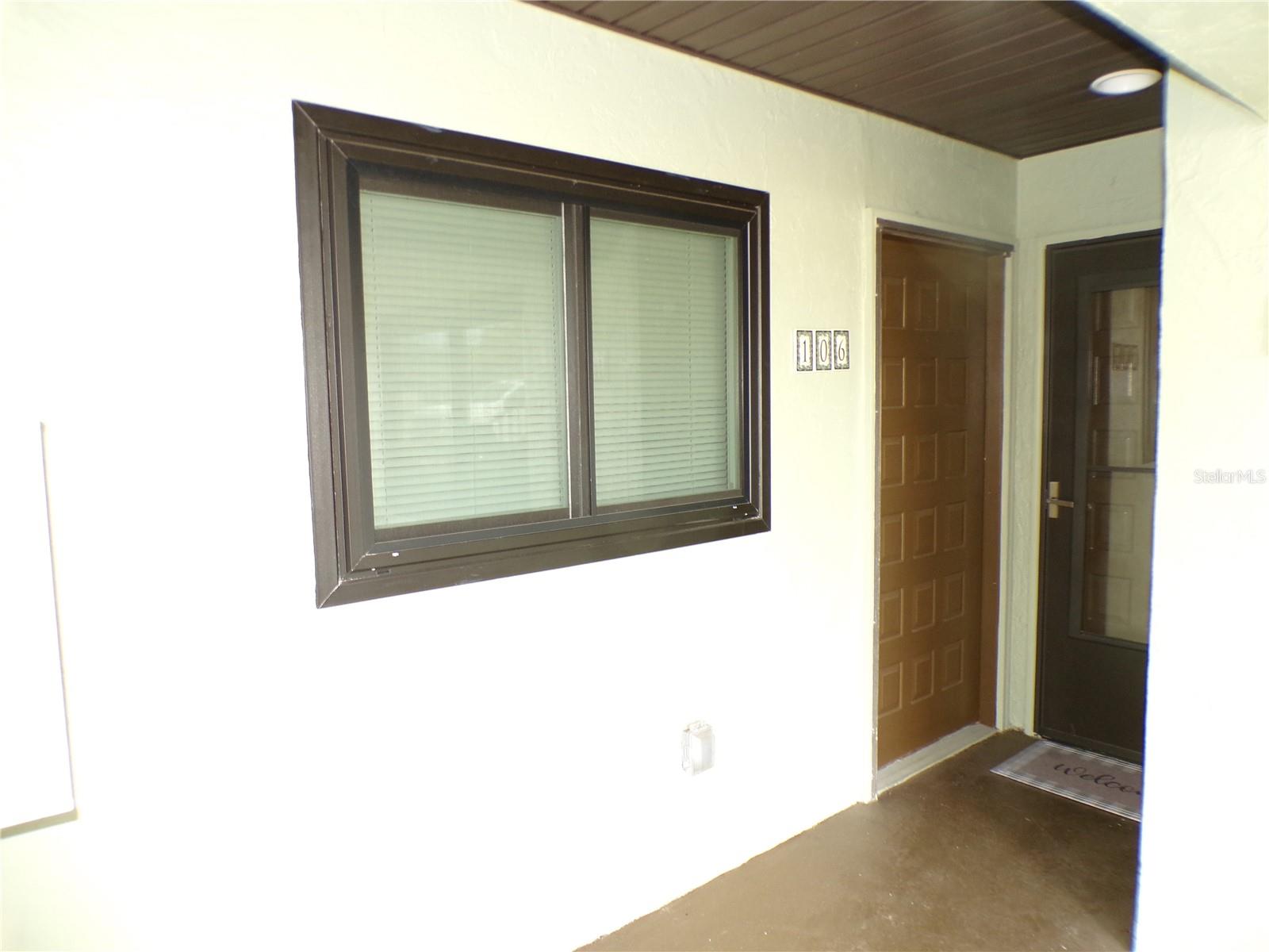 1258 BARBARA DR #106 — photo 3