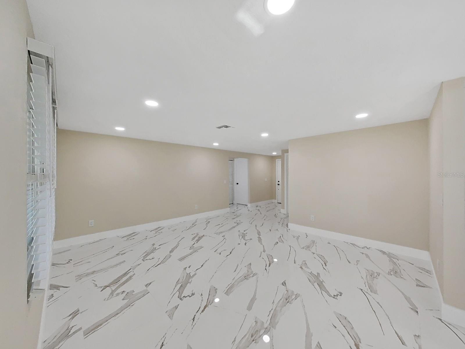 7218 LUNITA CT — photo 18