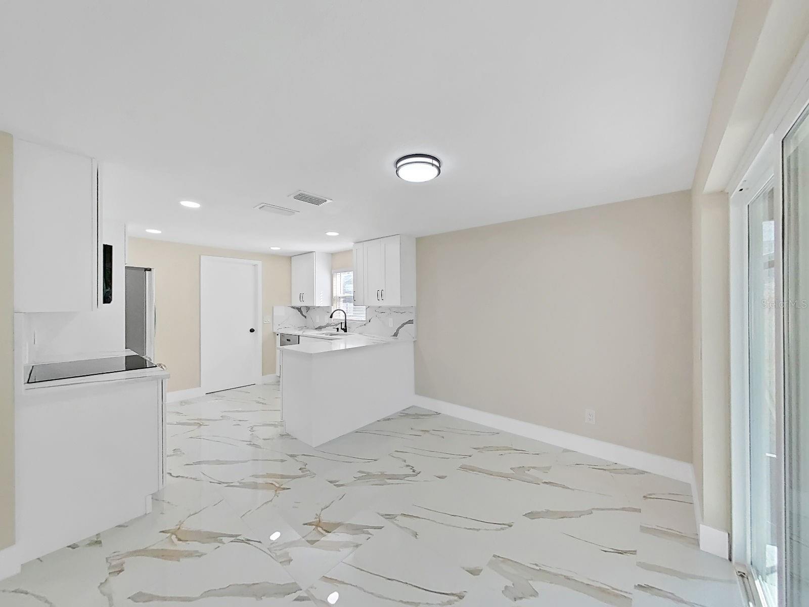 7218 LUNITA CT — photo 31