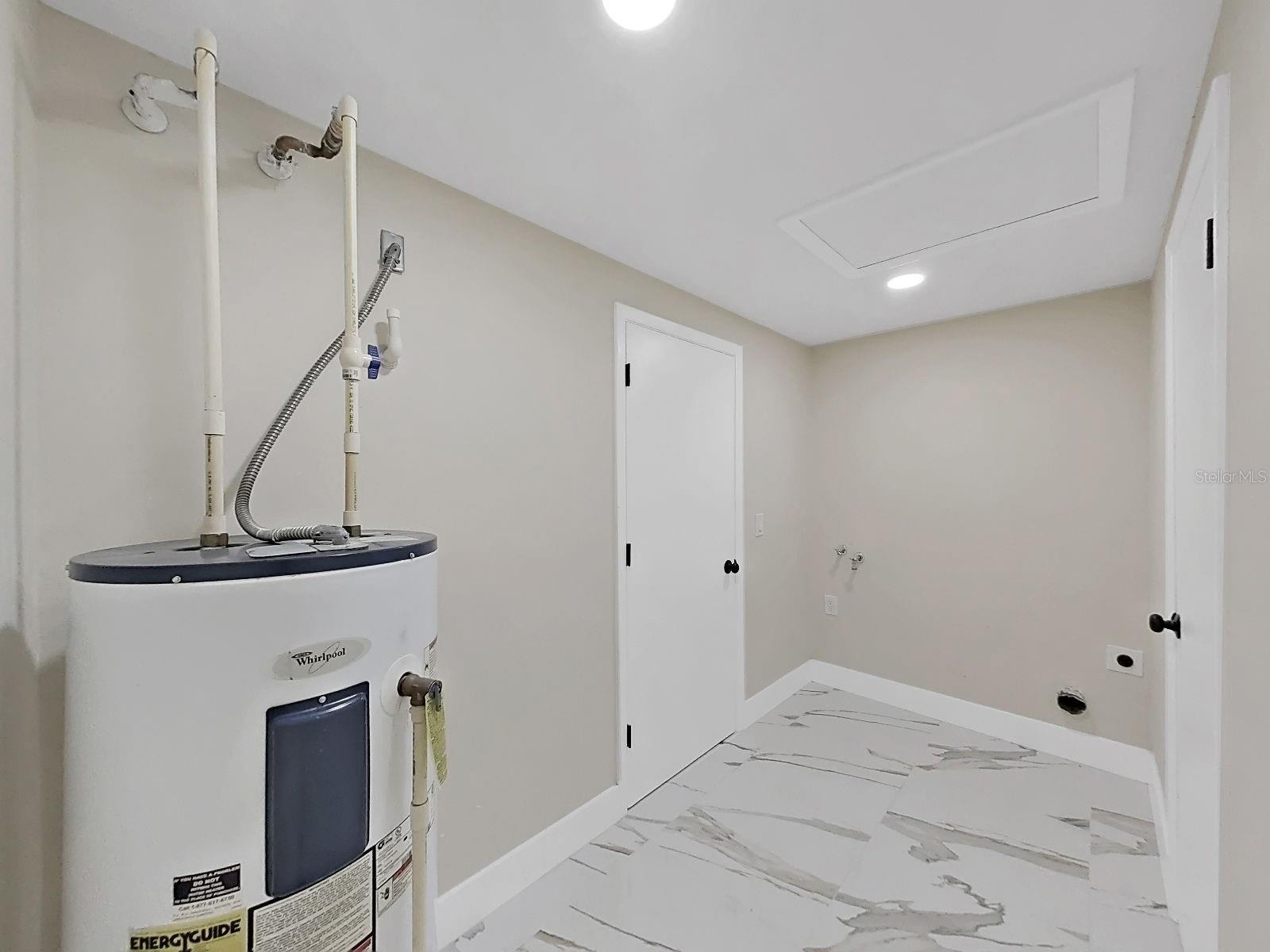 7218 LUNITA CT — photo 41