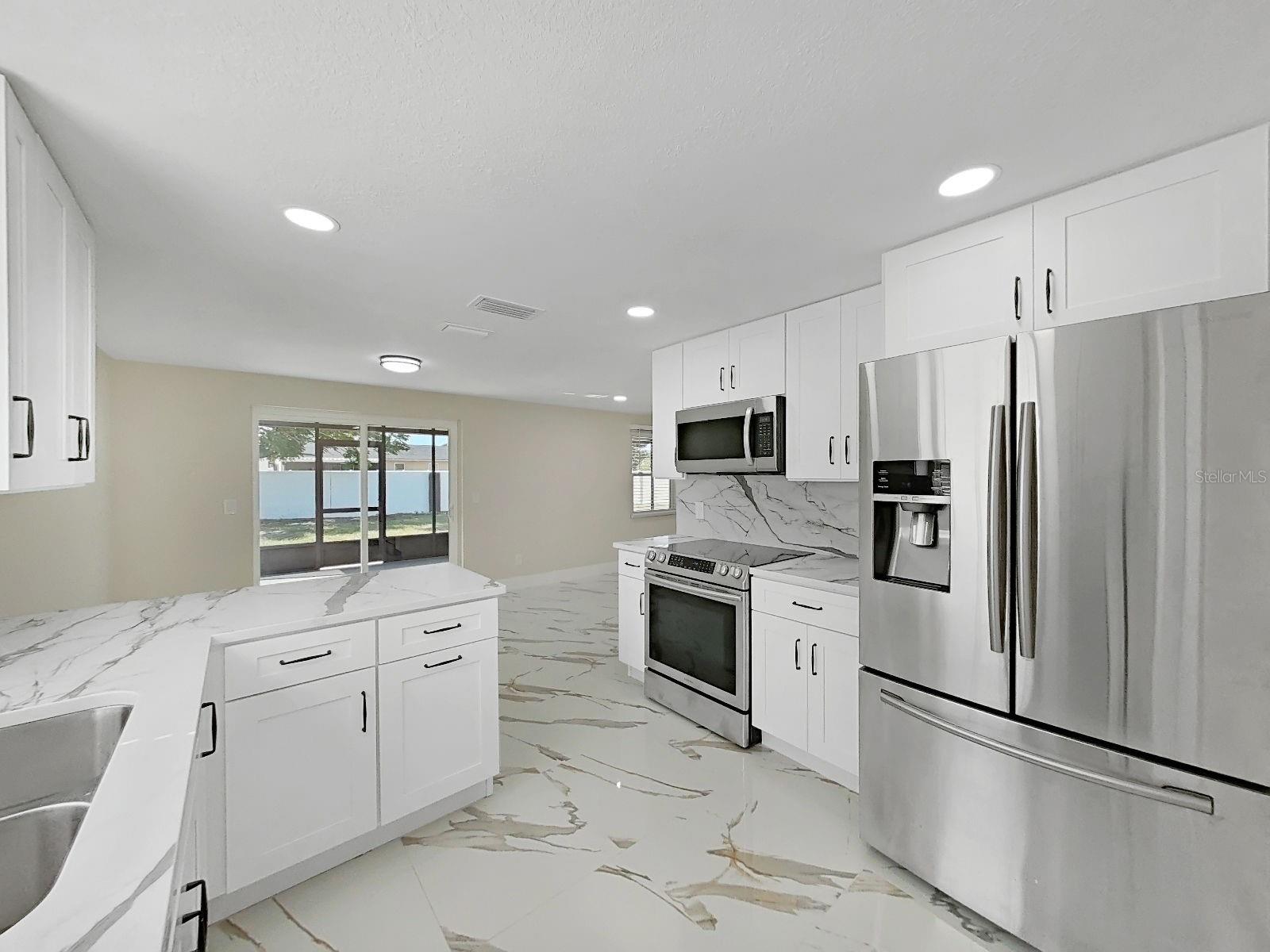 7218 LUNITA CT — photo 38