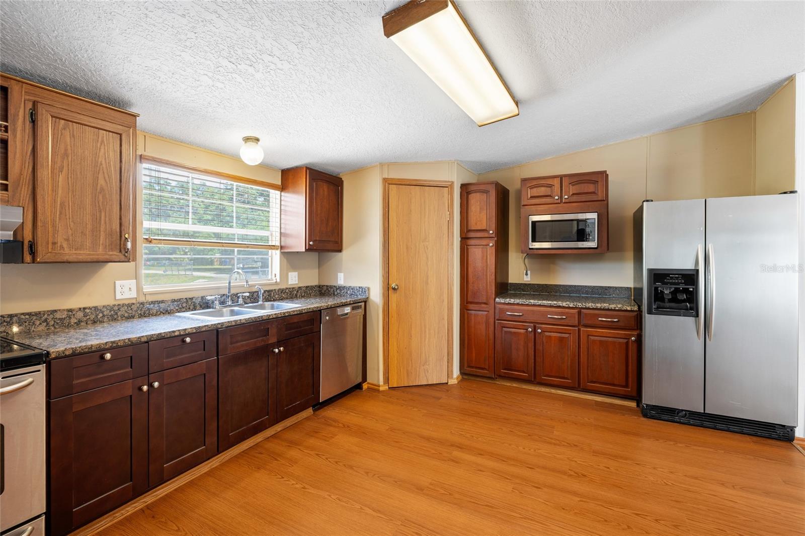 12507 ICEWOOD CT — photo 18