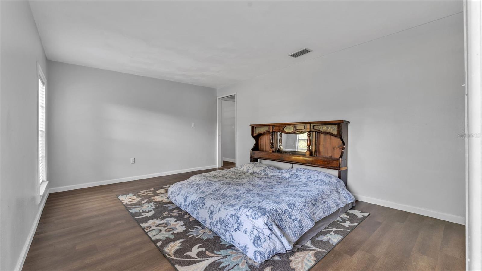 501 SWILLEY RD — photo 9