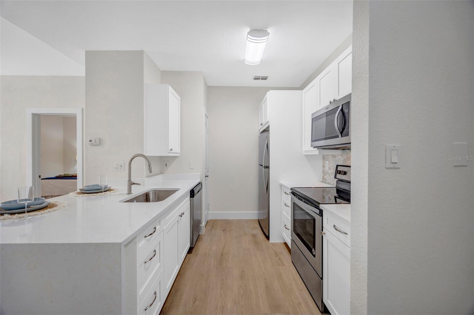 5000 CULBREATH KEY WAY #1-306 — photo 9