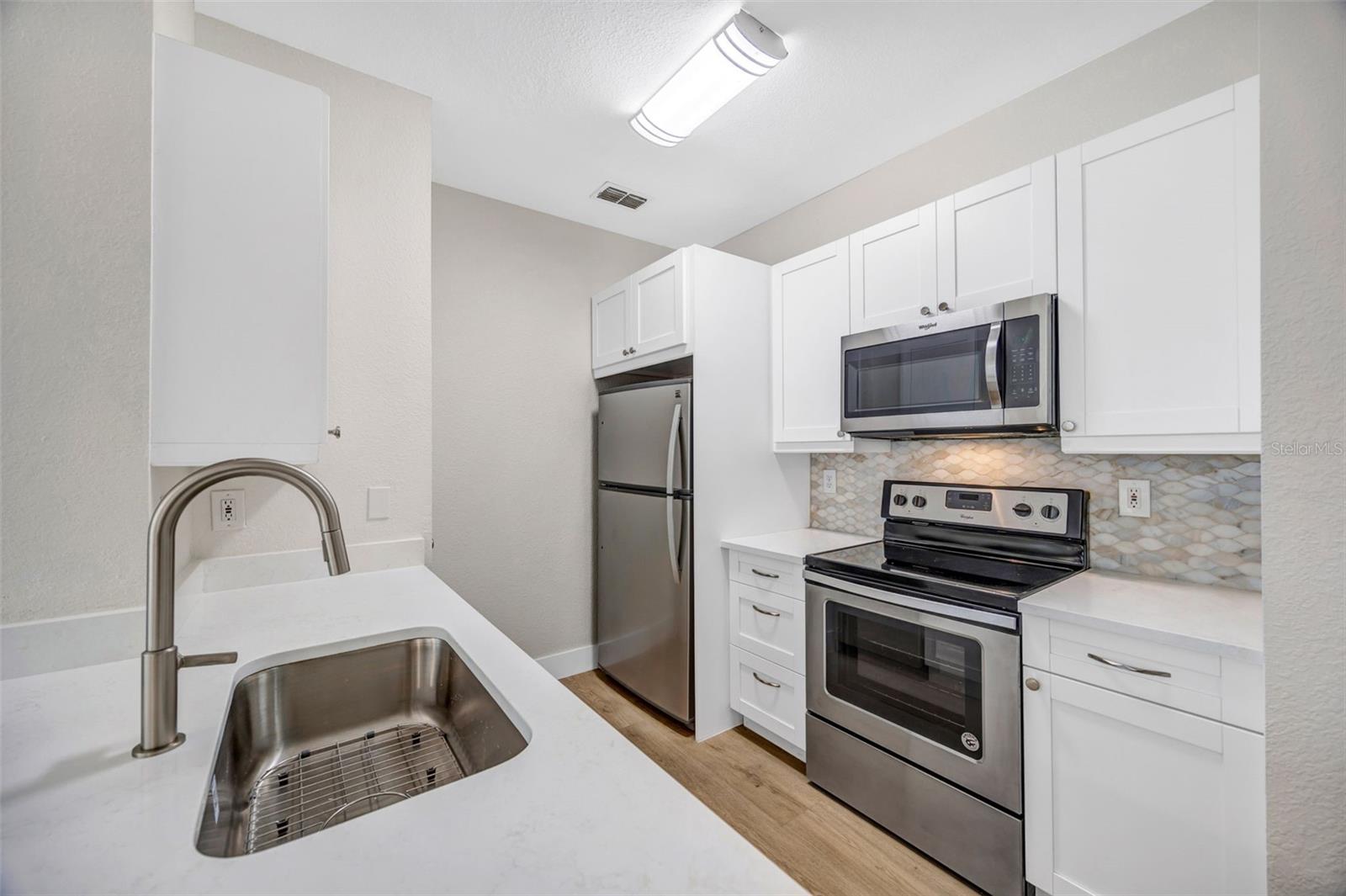 5000 CULBREATH KEY WAY #1-306 — photo 10
