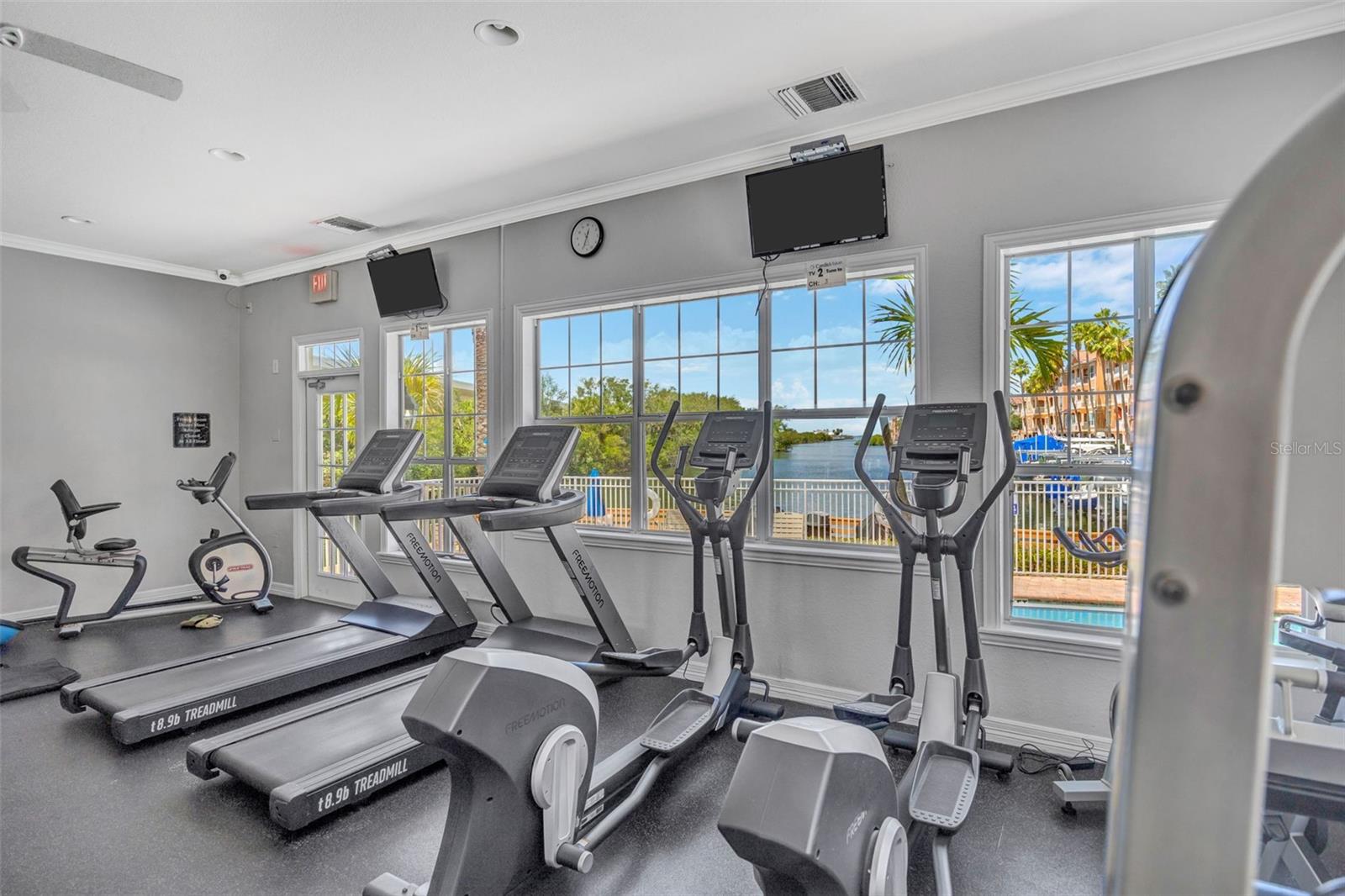 5000 CULBREATH KEY WAY #1-306 — photo 44