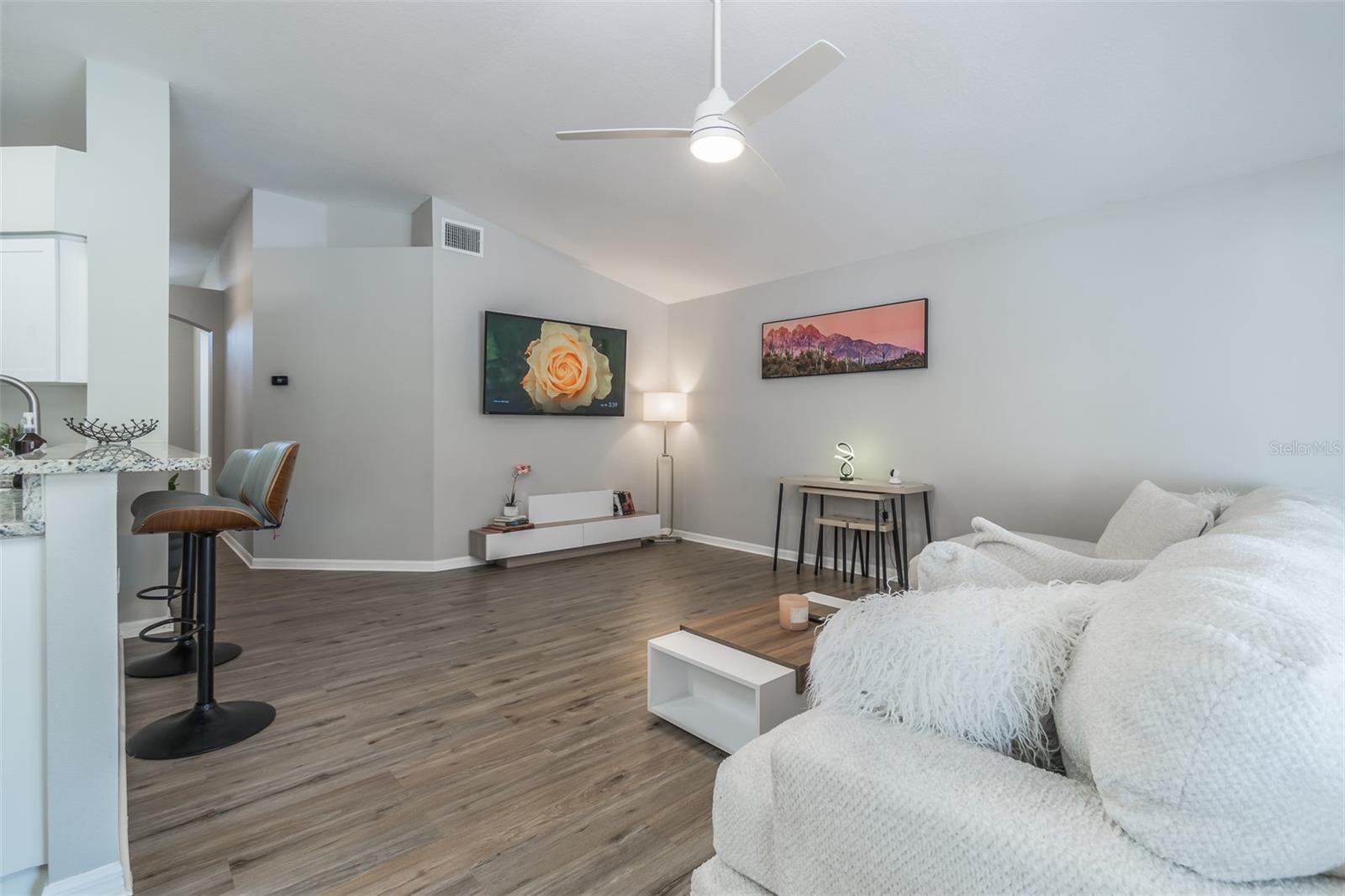 1707 BONDURANT WAY — photo 10