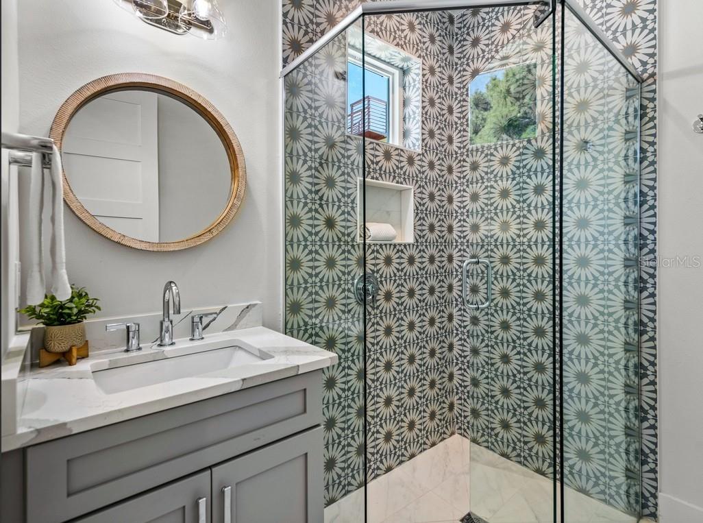 204 COOLIDGE DR — photo 29