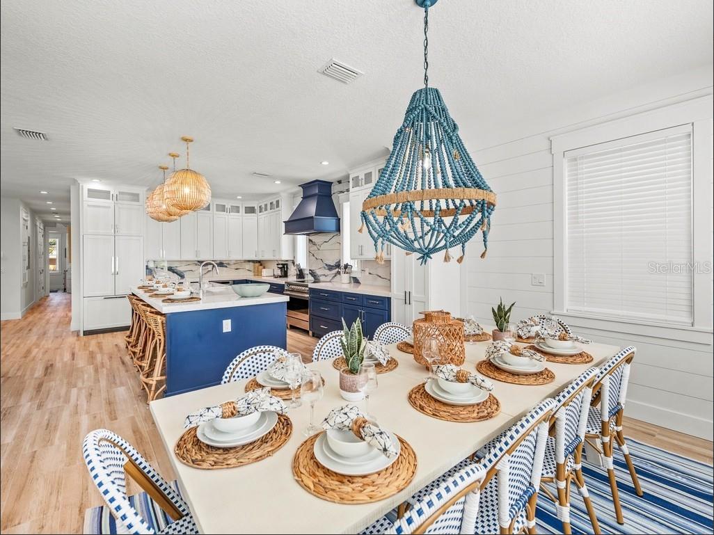204 COOLIDGE DR — photo 12