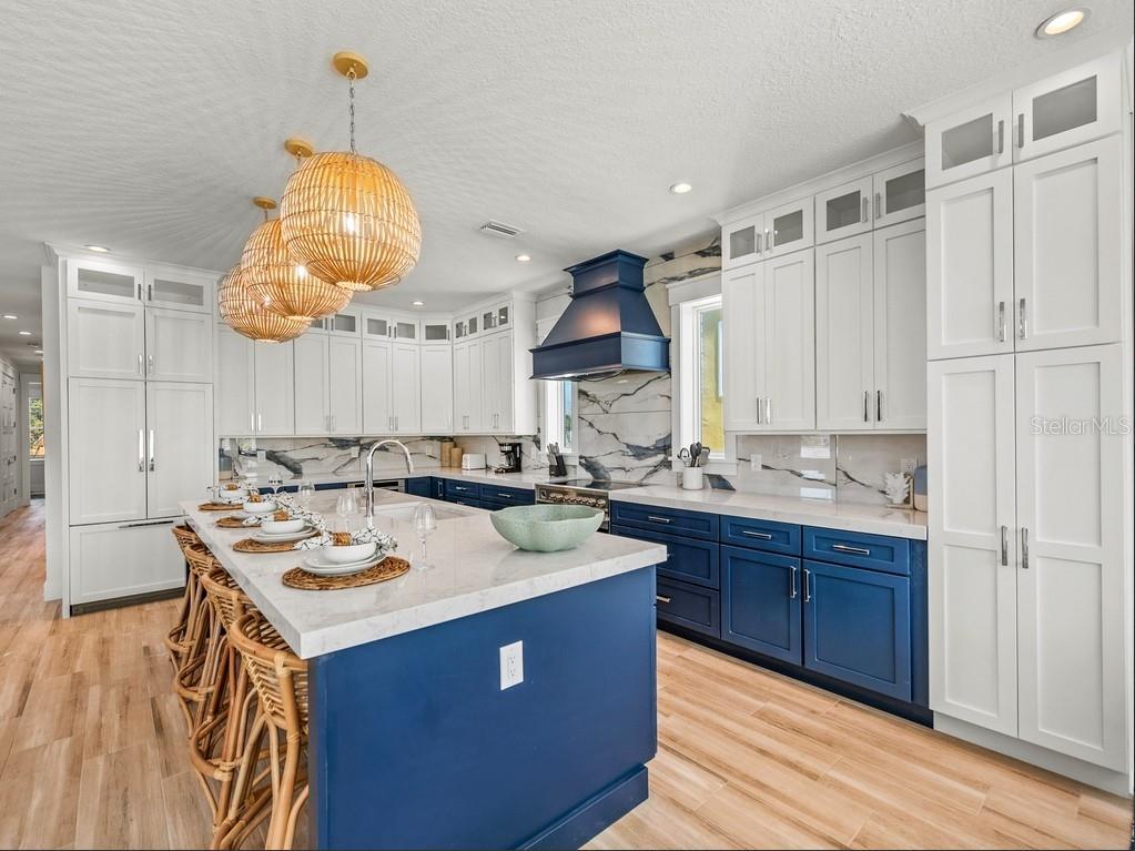 204 COOLIDGE DR — photo 8