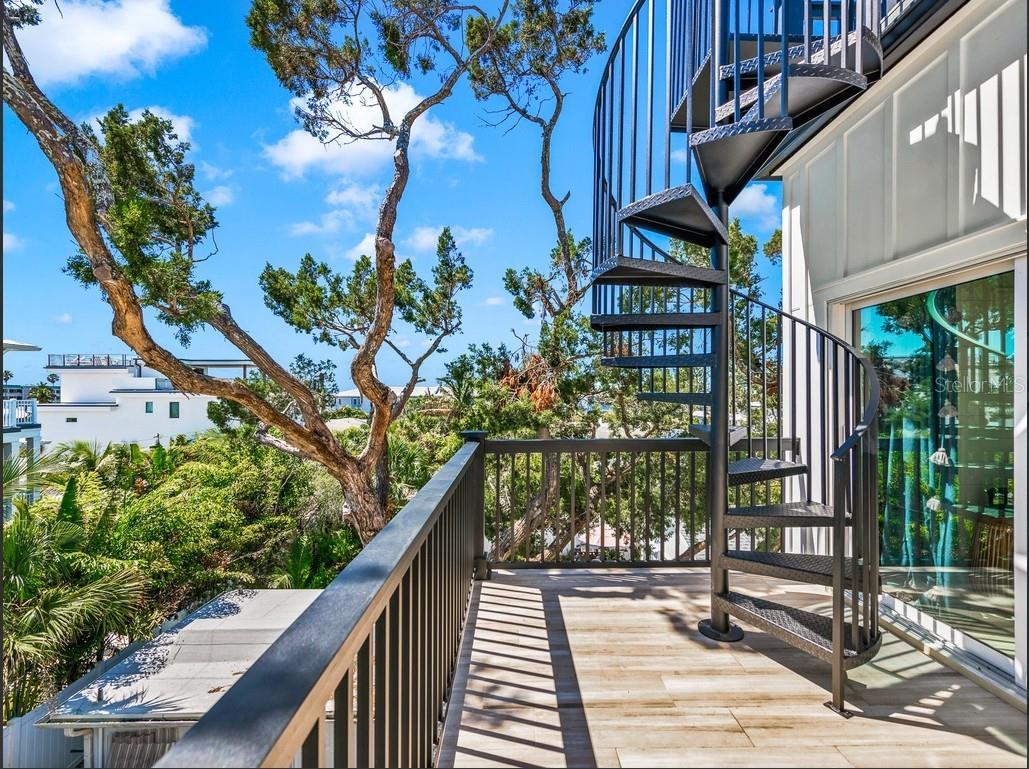 204 COOLIDGE DR — photo 49
