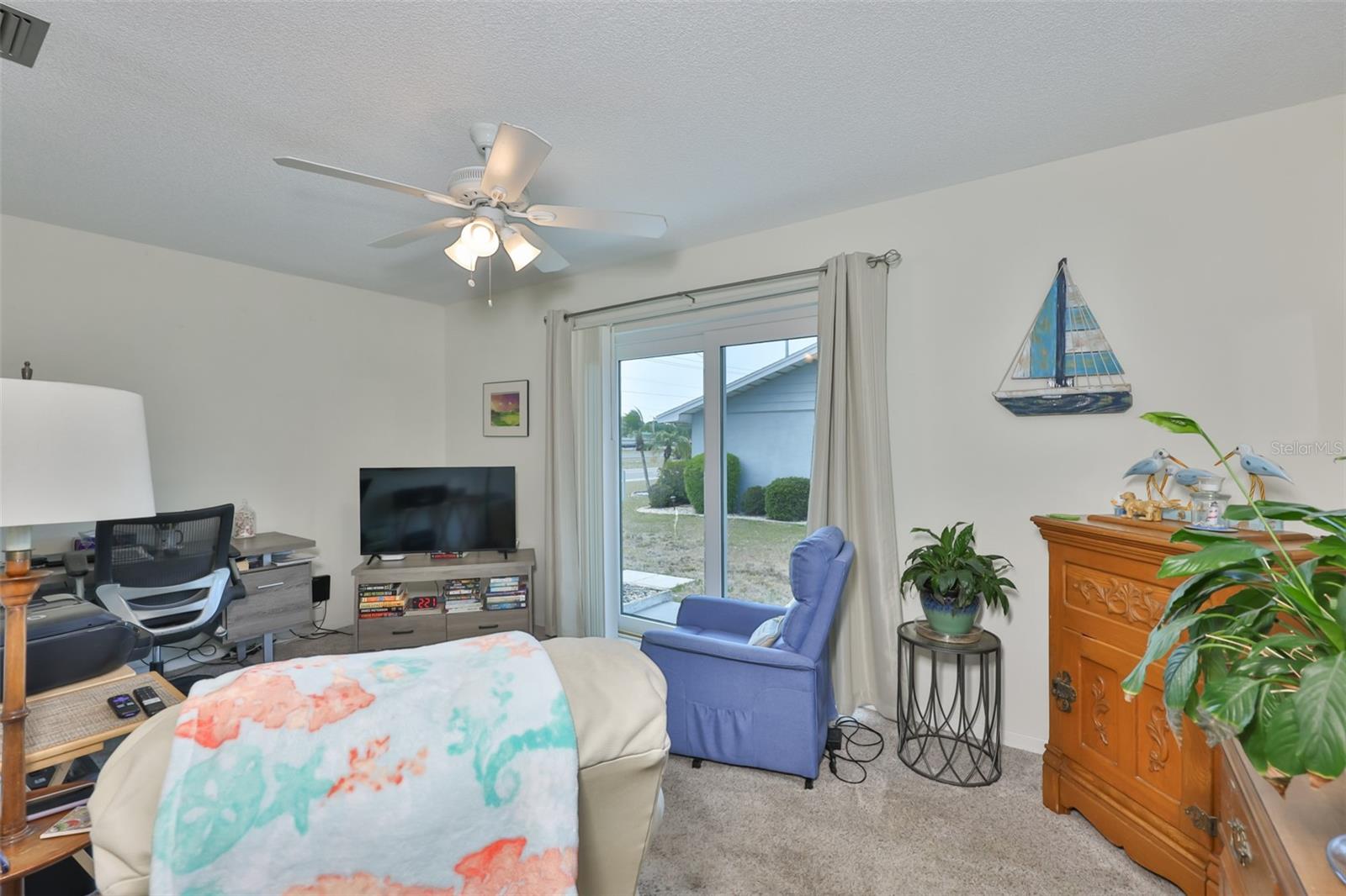 700 RUTGERS PL — photo 11