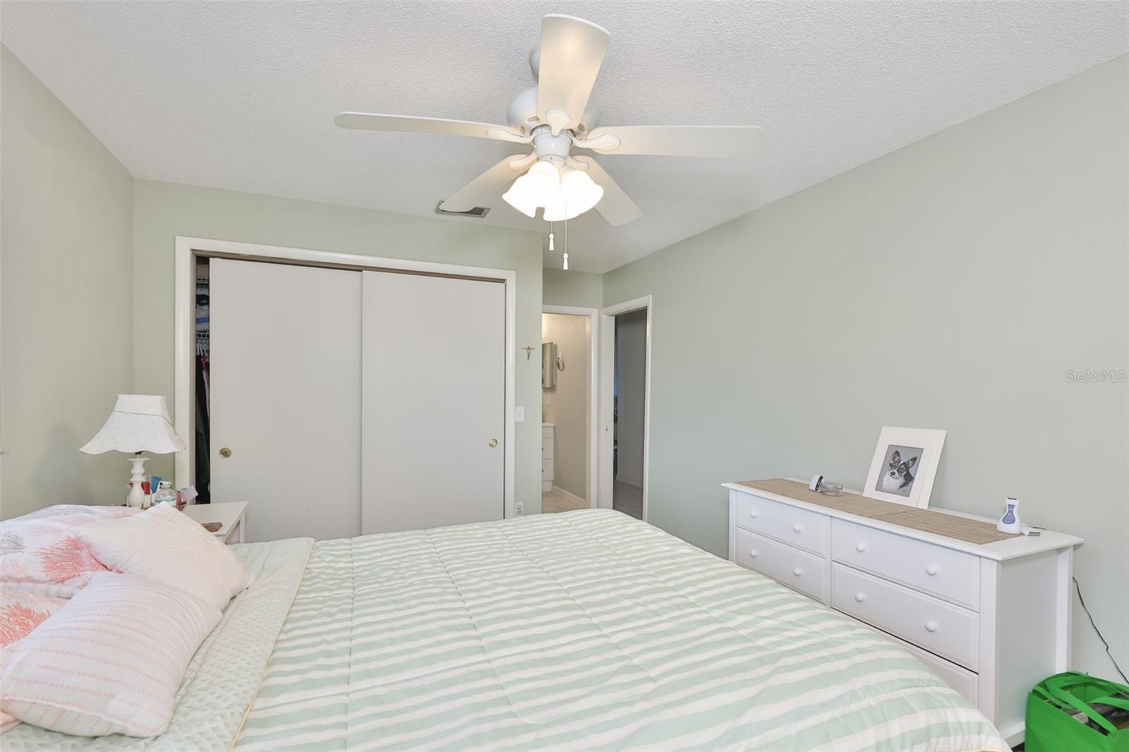 700 RUTGERS PL — photo 14