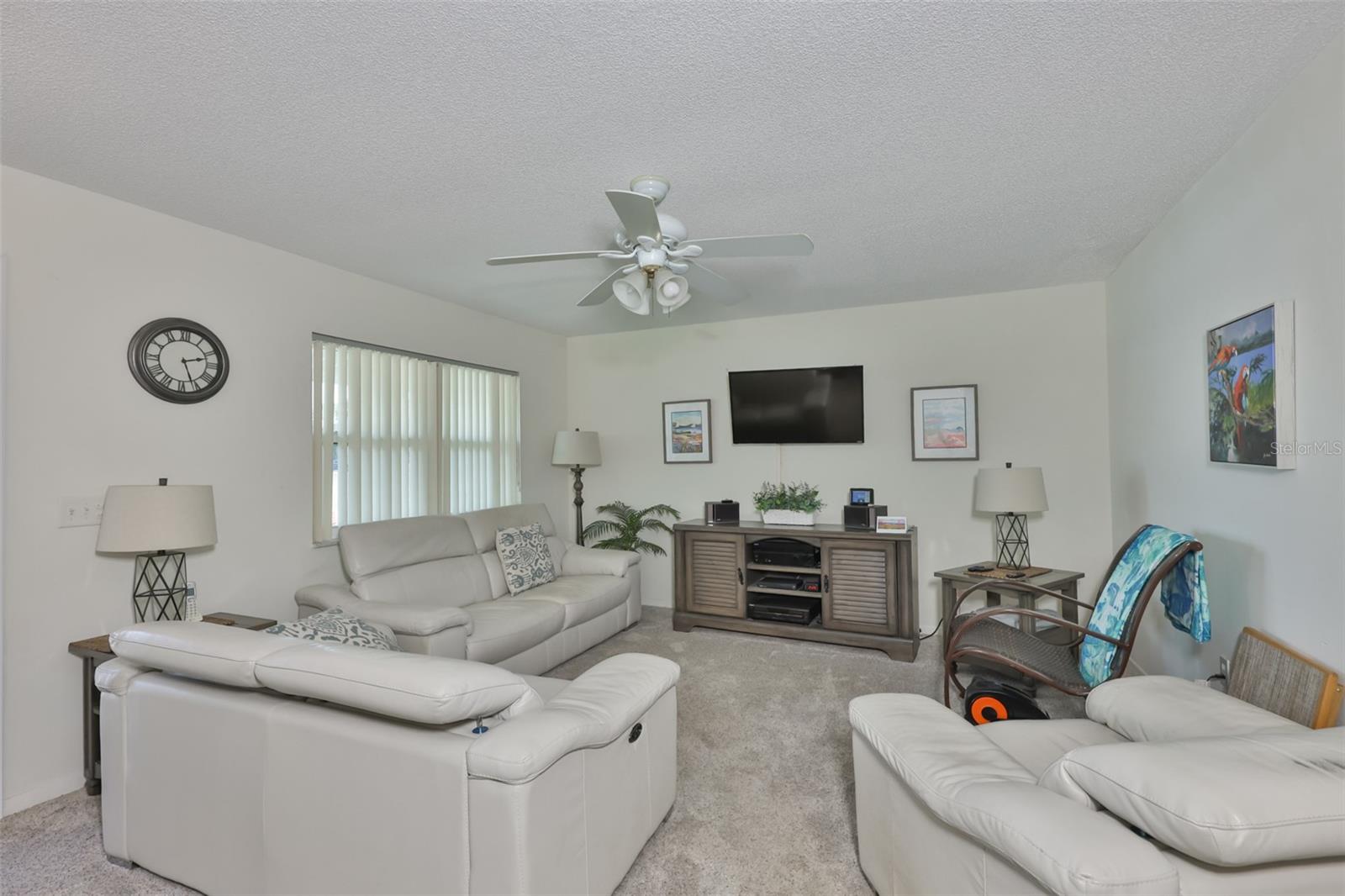 700 RUTGERS PL — photo 4