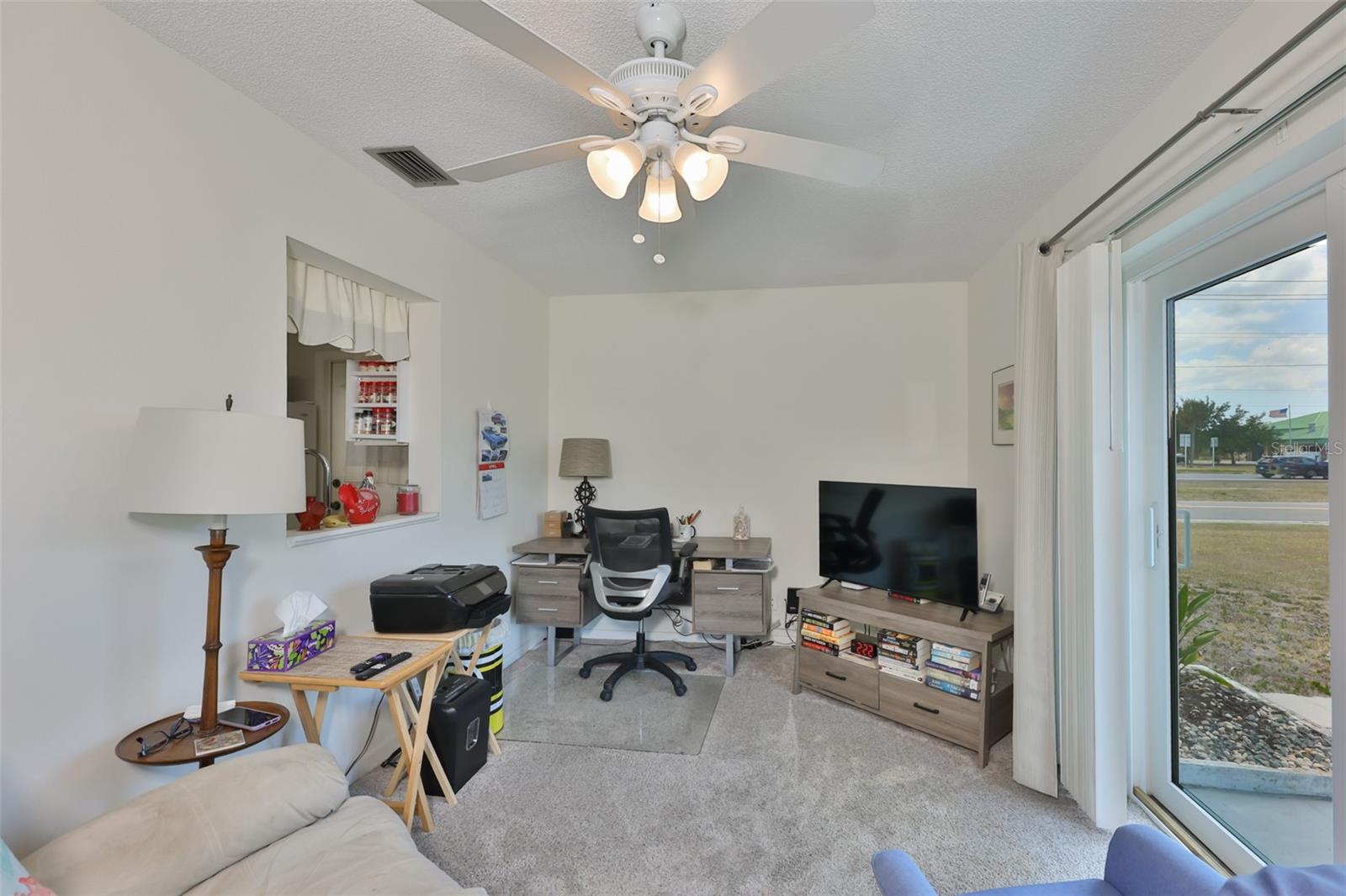 700 RUTGERS PL — photo 9
