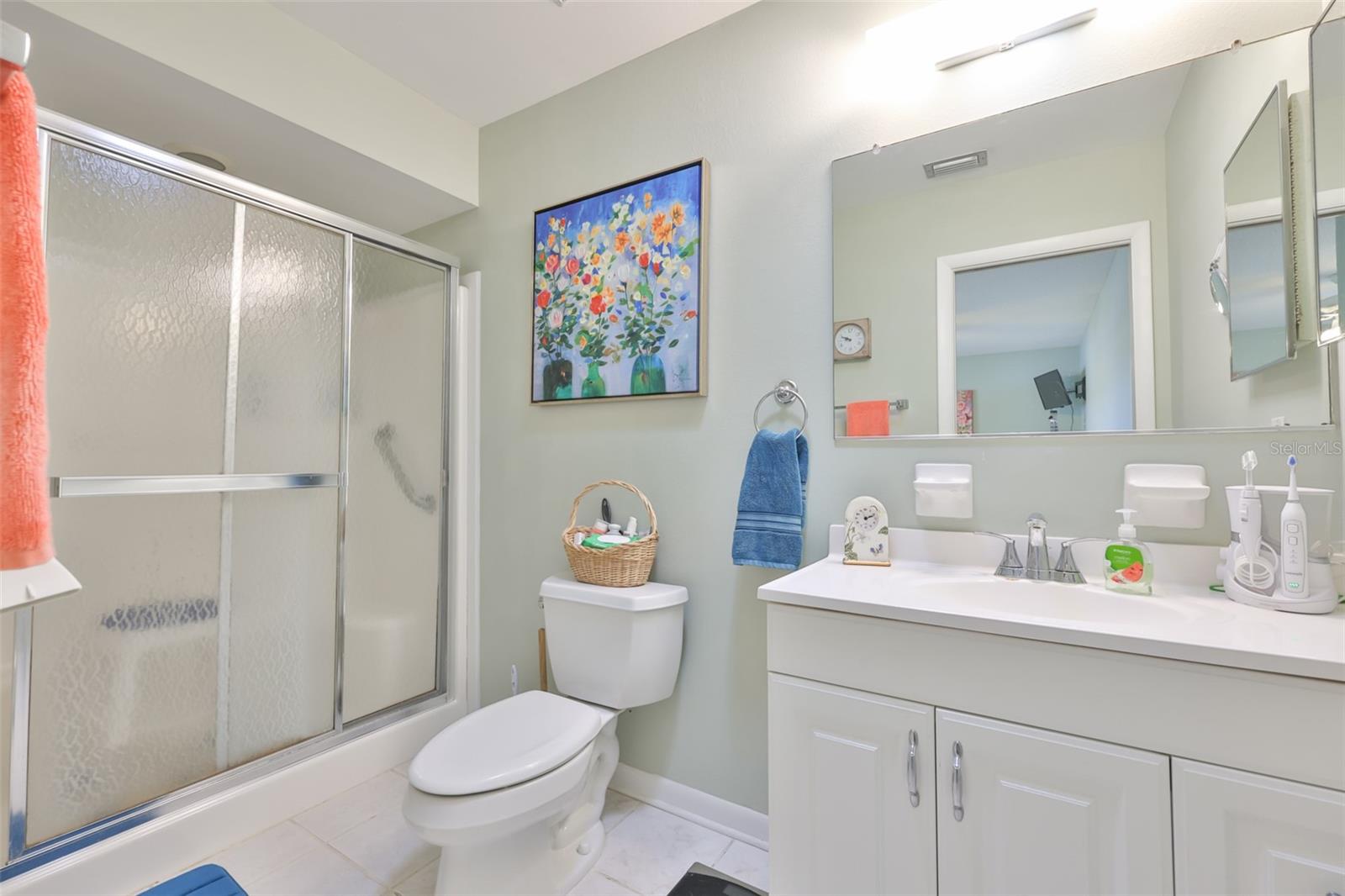 700 RUTGERS PL — photo 16