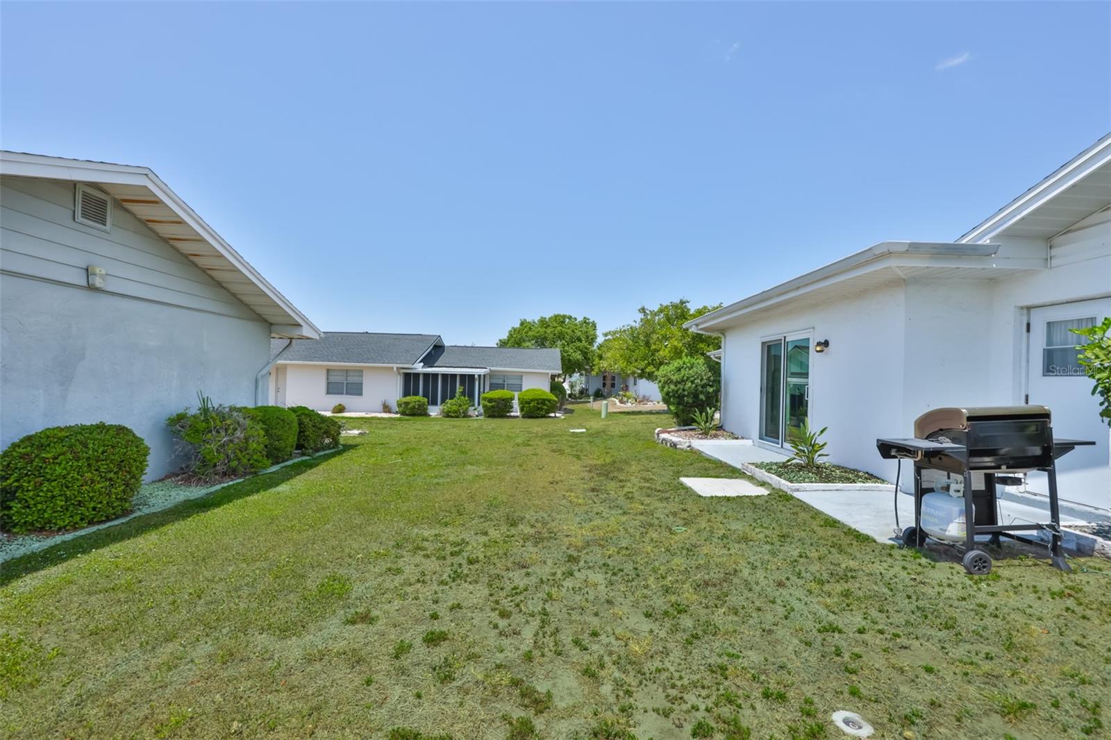 700 RUTGERS PL — photo 24