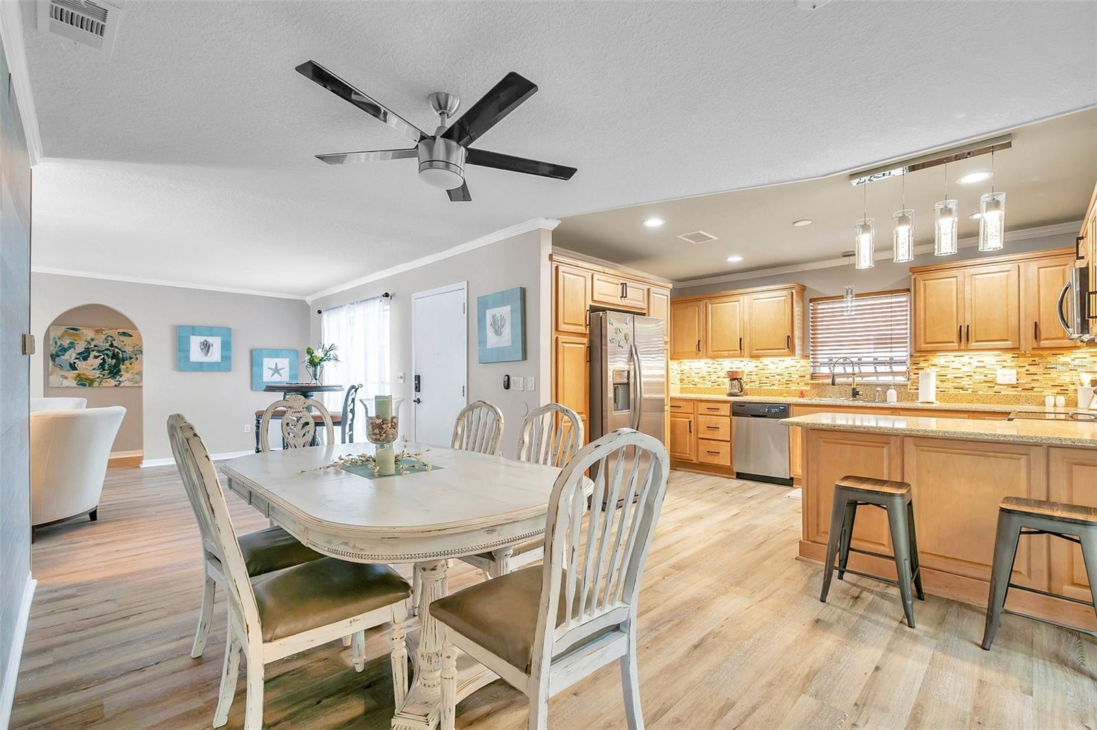 717 CAROLINA AVE — photo 19