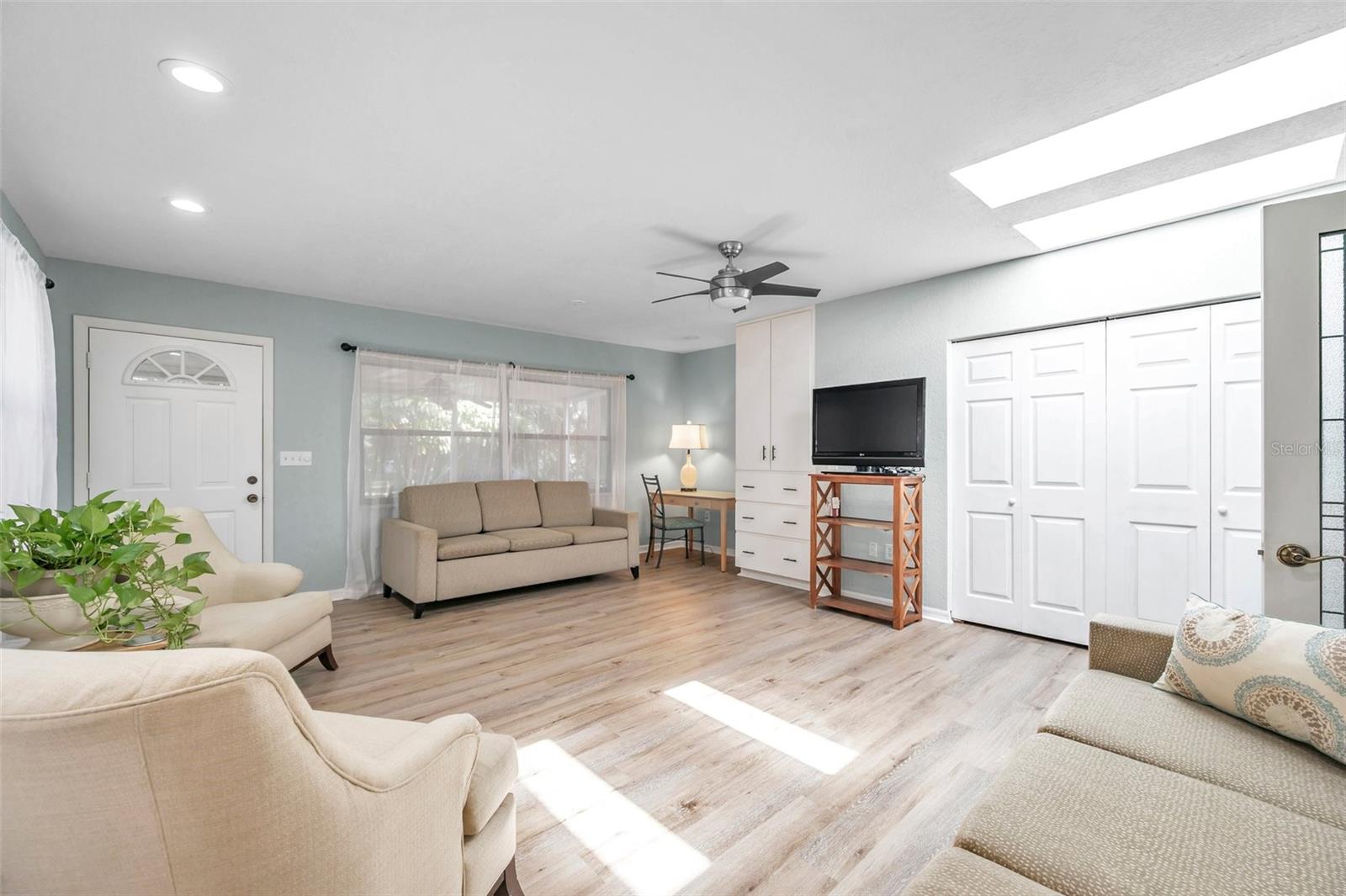 717 CAROLINA AVE — photo 47