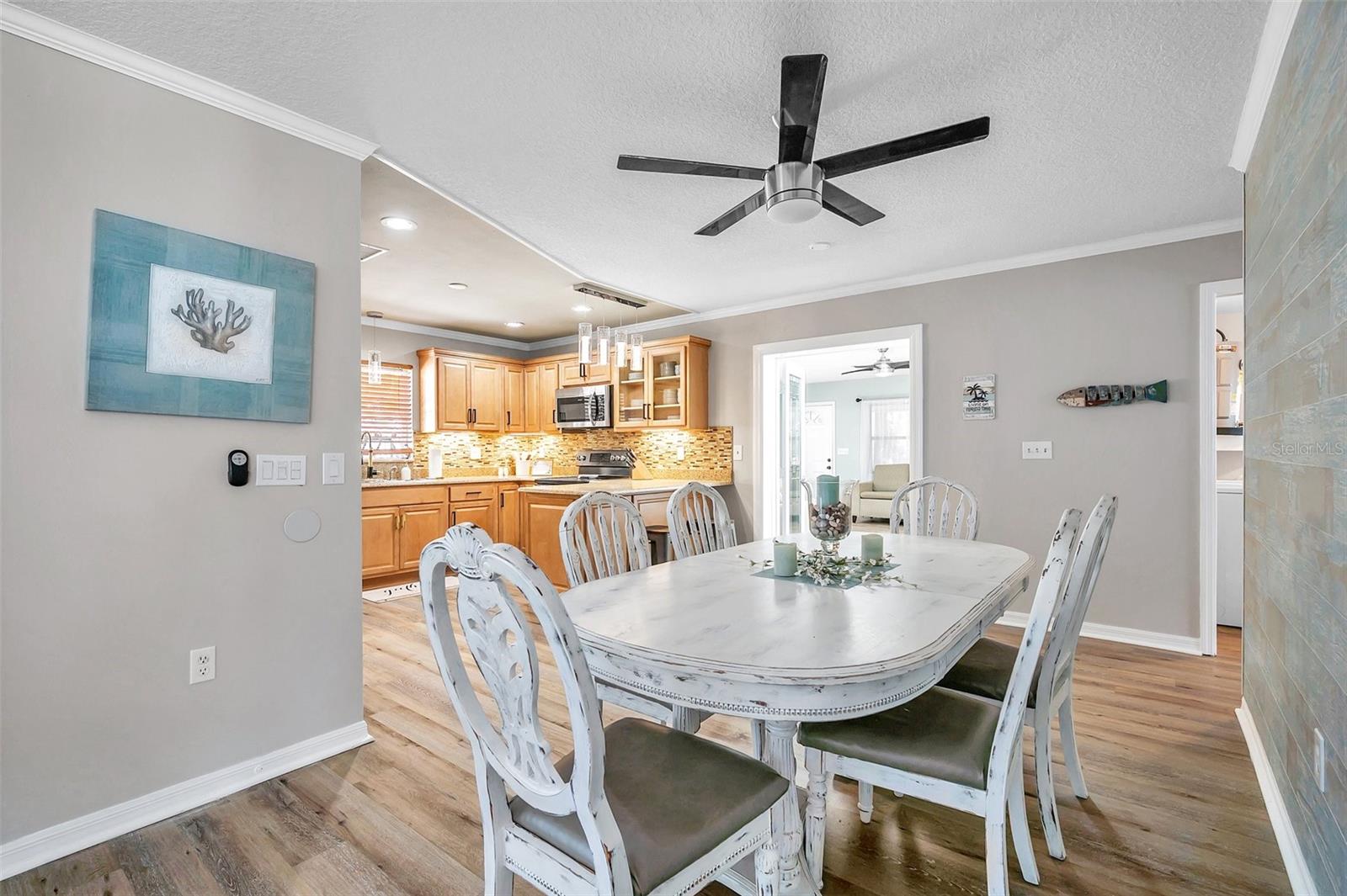 717 CAROLINA AVE — photo 18