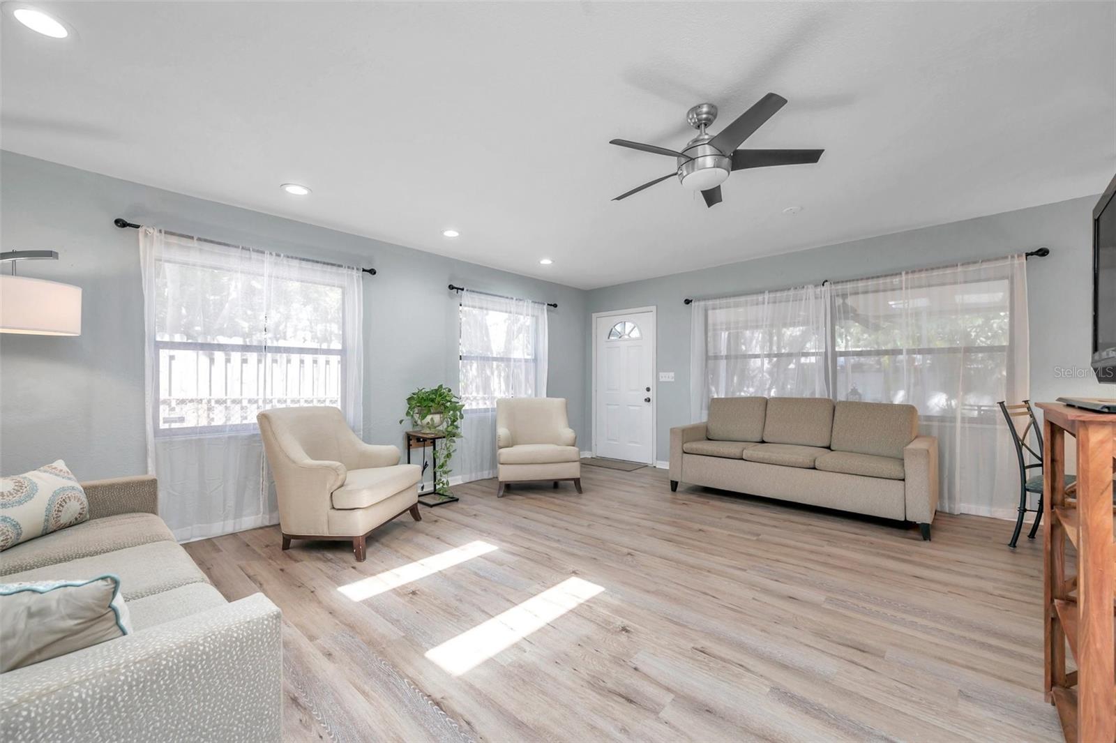 717 CAROLINA AVE — photo 46