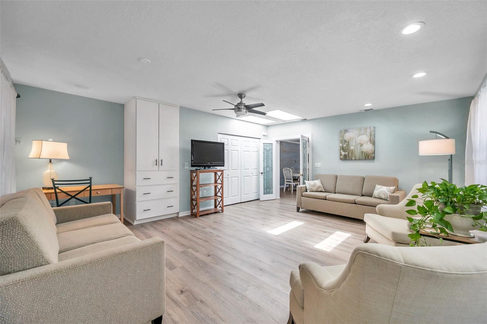 717 CAROLINA AVE — photo 48