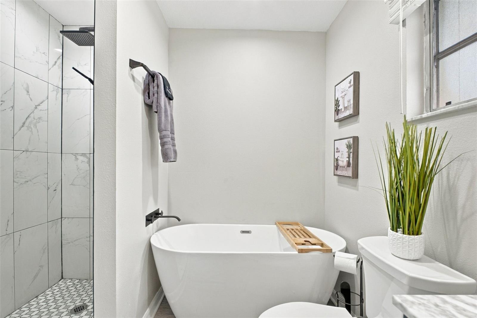 717 CAROLINA AVE — photo 30