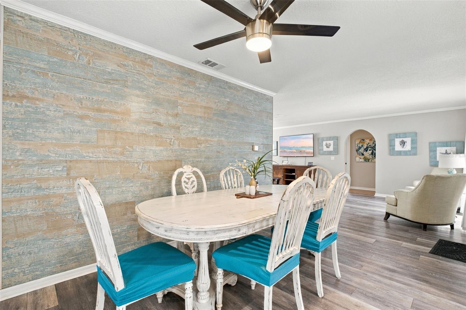 717 CAROLINA AVE — photo 15